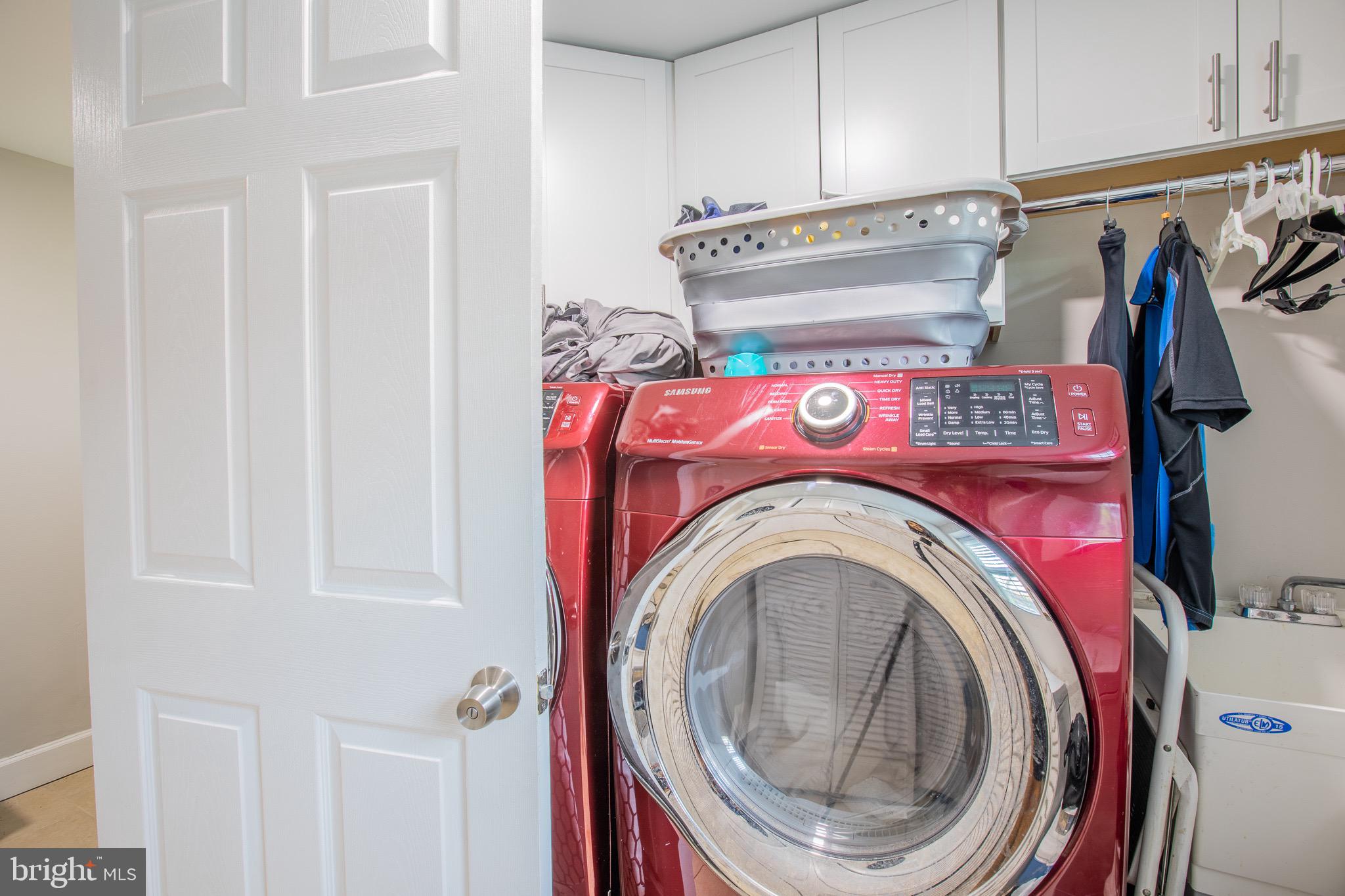 CLINTON - Residential Lease