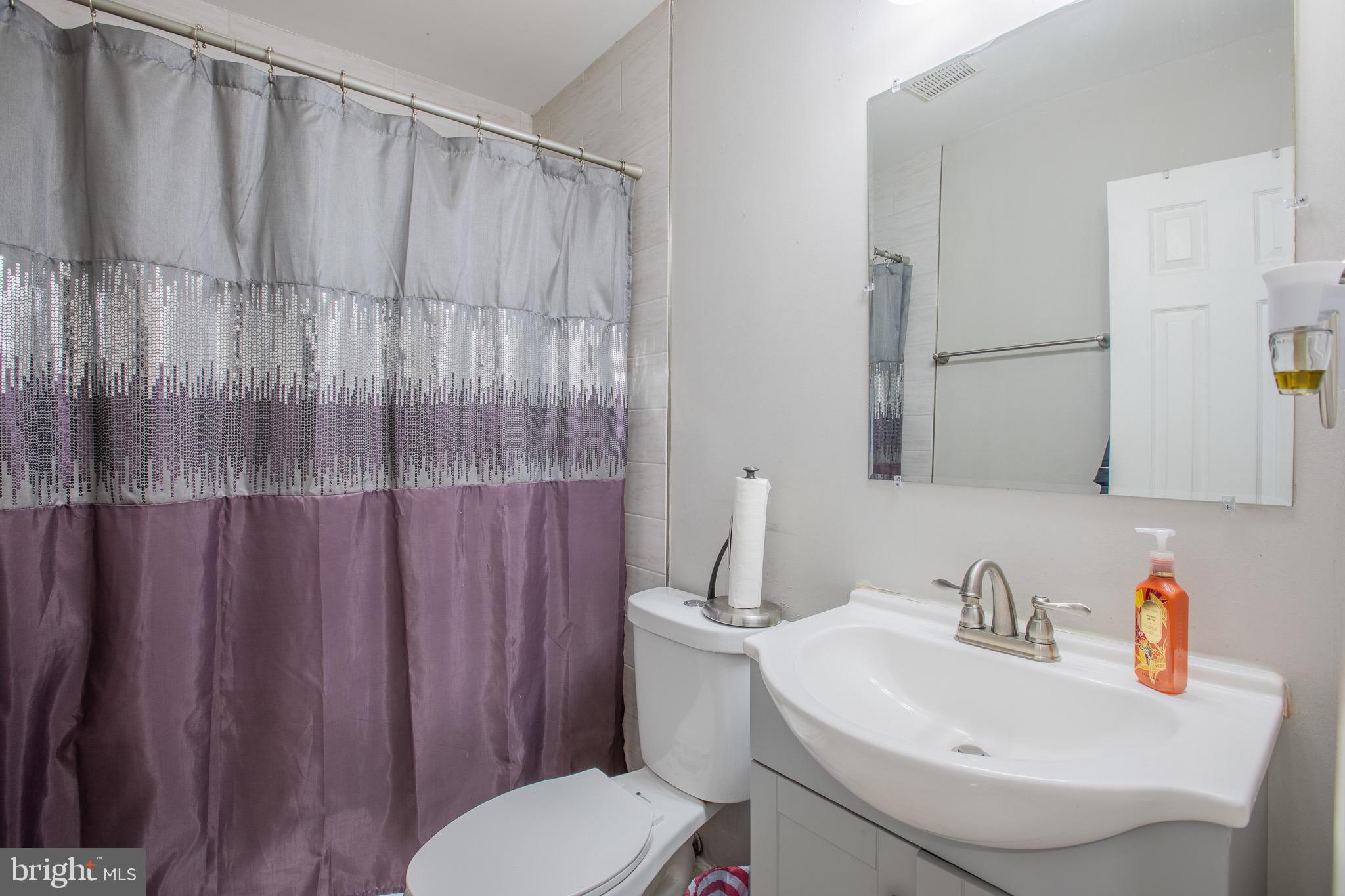 CLINTON - Residential Lease