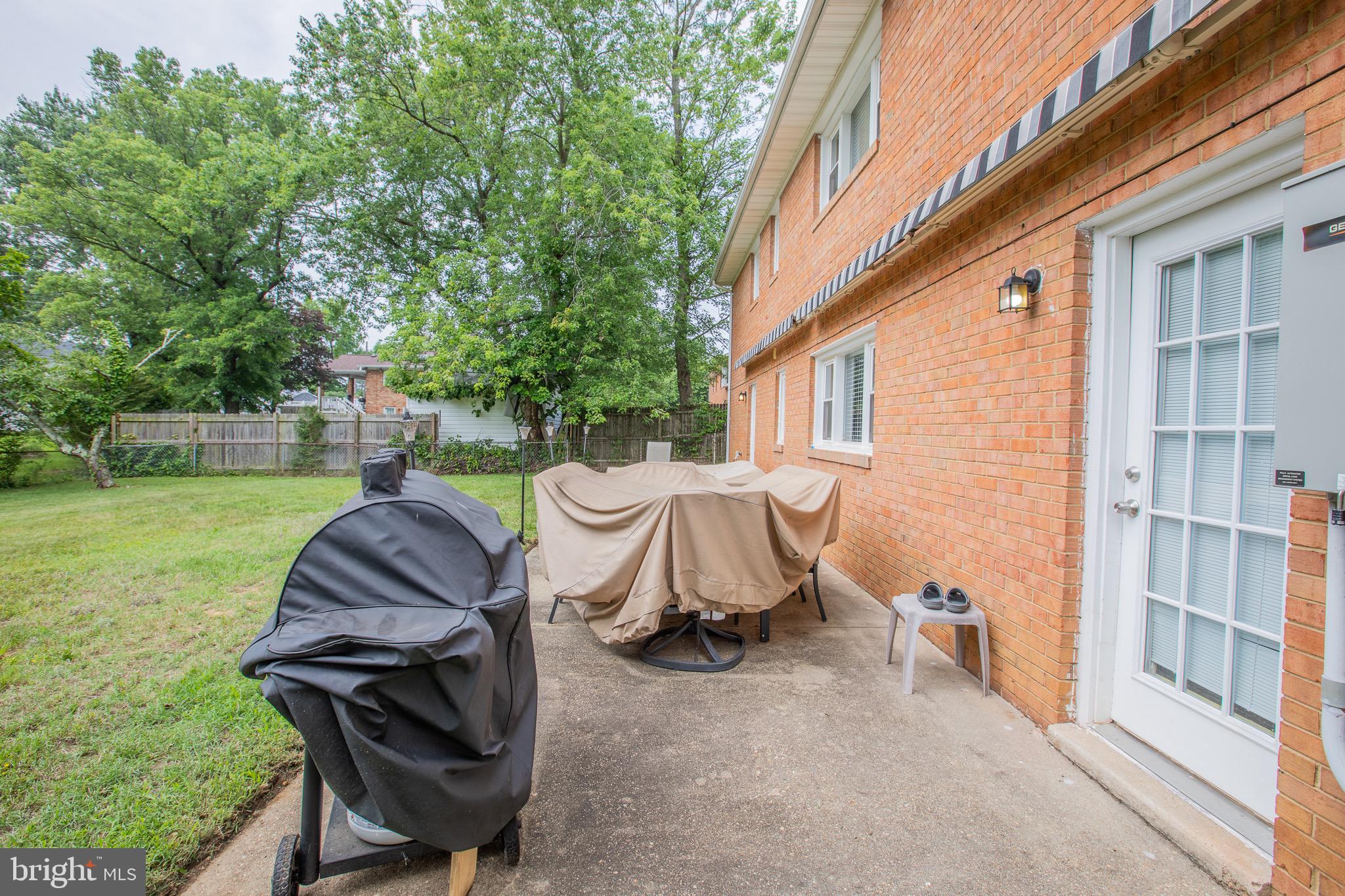 CLINTON - Residential Lease