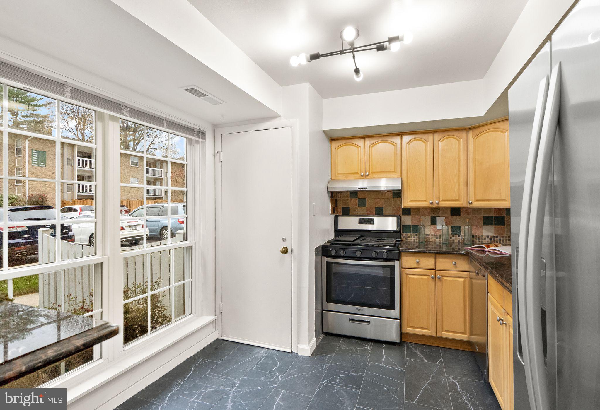 MC LEAN CHASE - Residential Lease