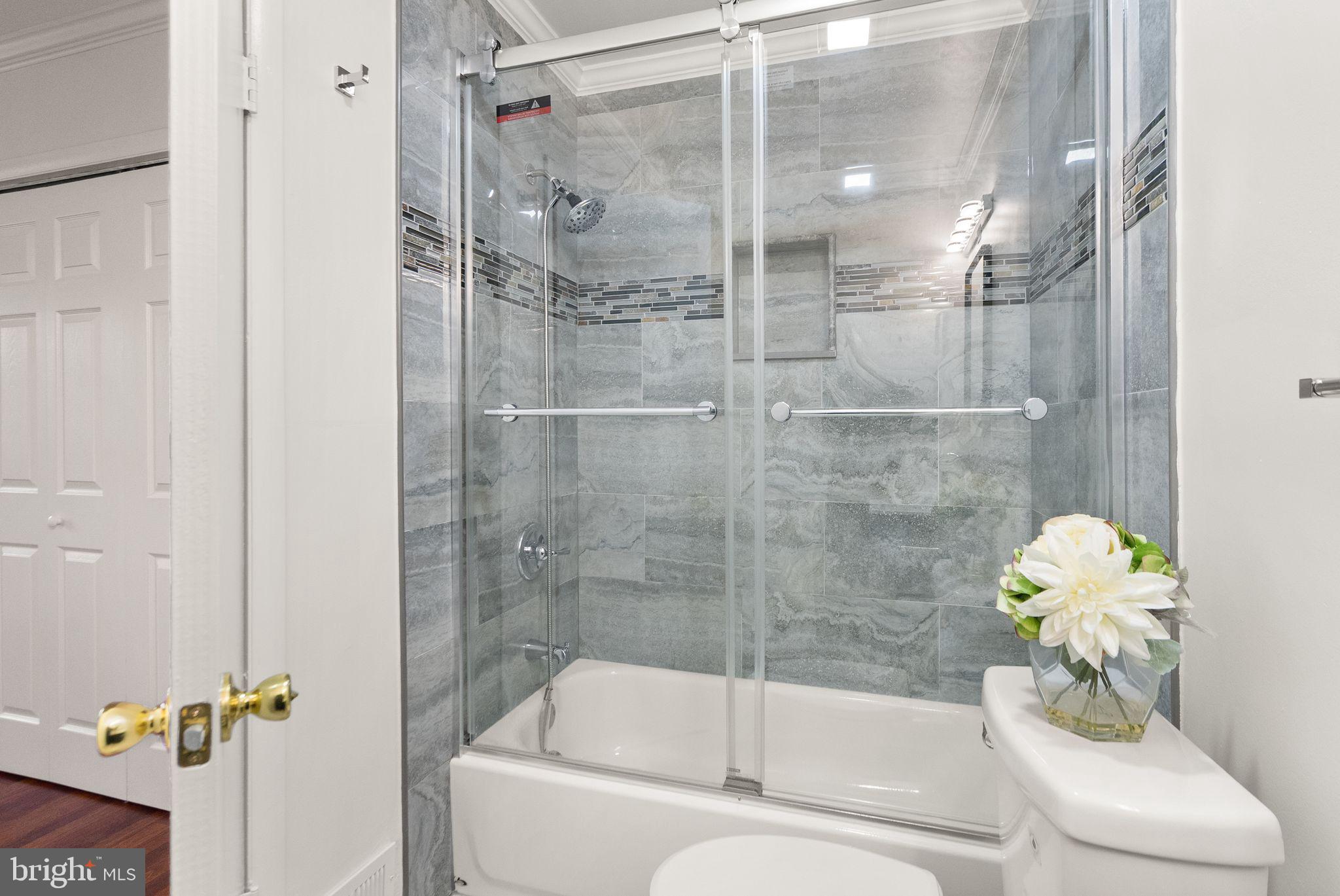 MC LEAN CHASE - Residential Lease