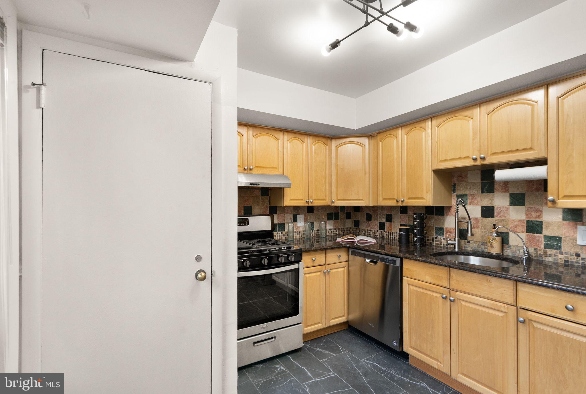 MC LEAN CHASE - Residential Lease