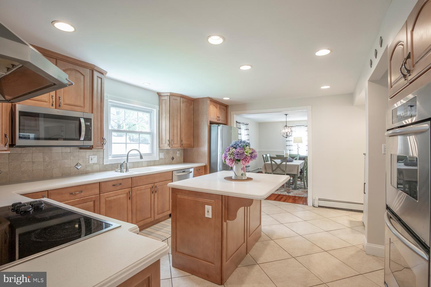 LONG LANE FARMS - Residential