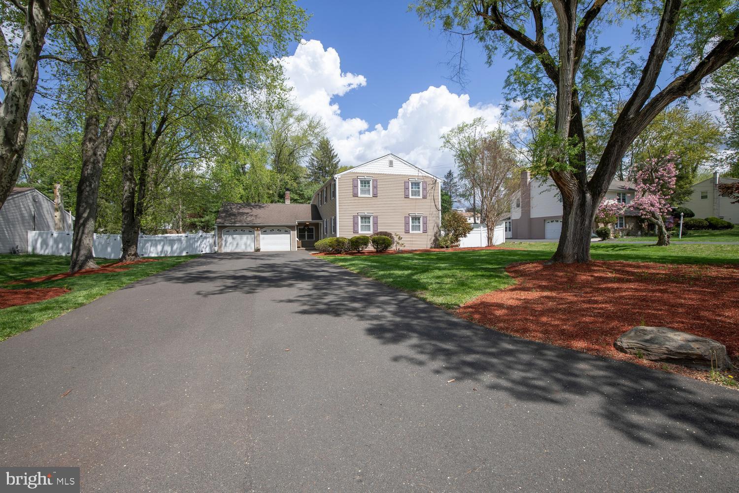 LONG LANE FARMS - Residential