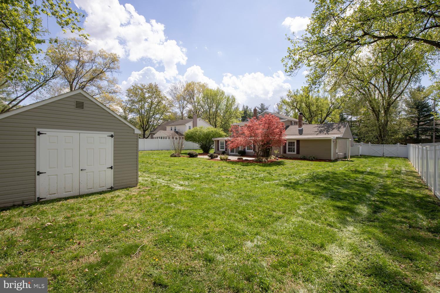 LONG LANE FARMS - Residential