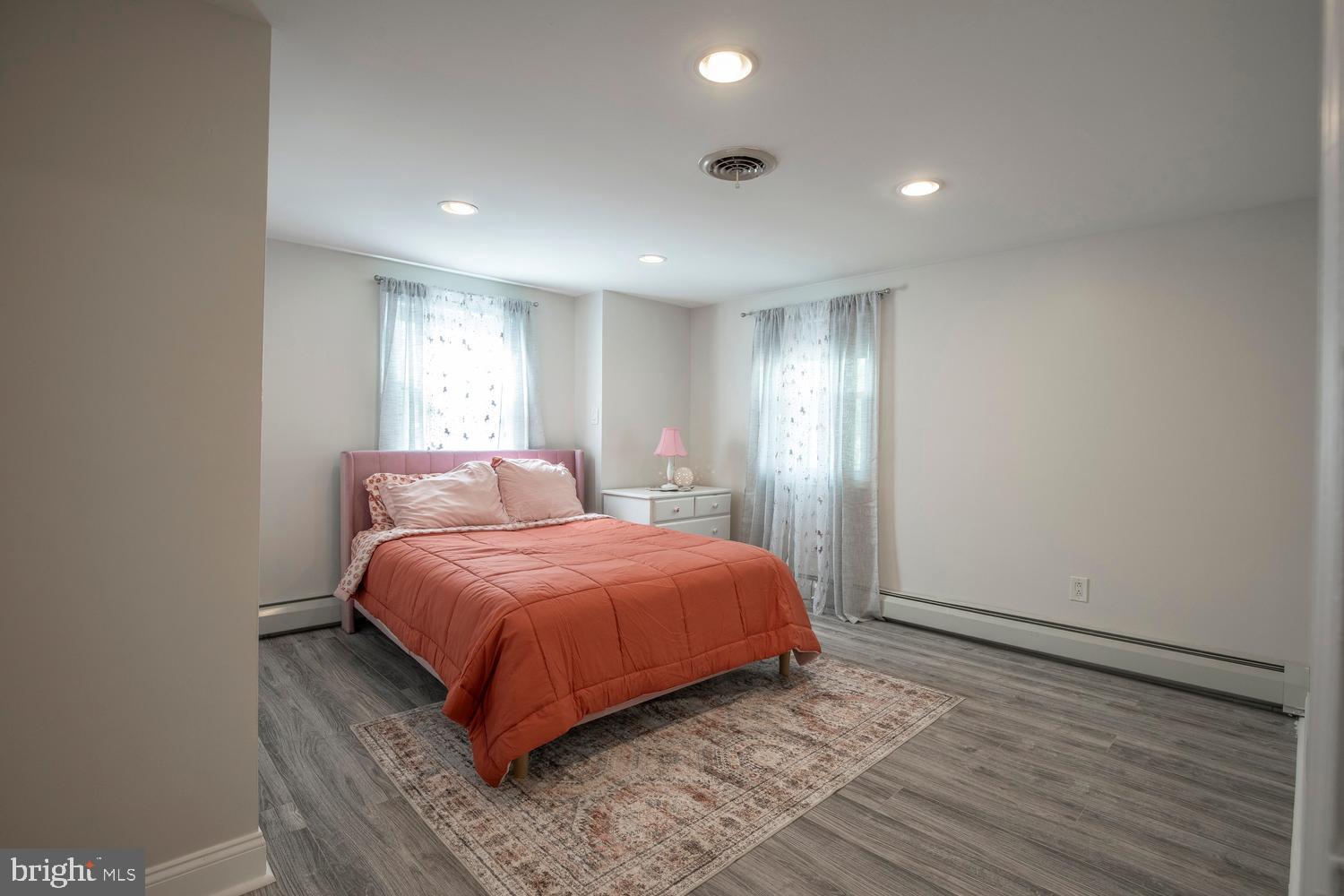 LONG LANE FARMS - Residential