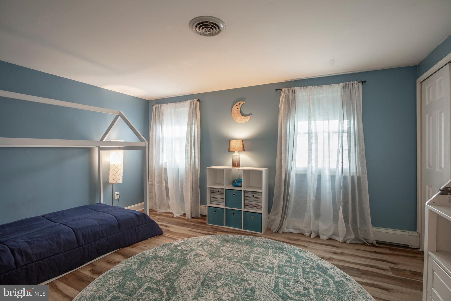 LONG LANE FARMS - Residential