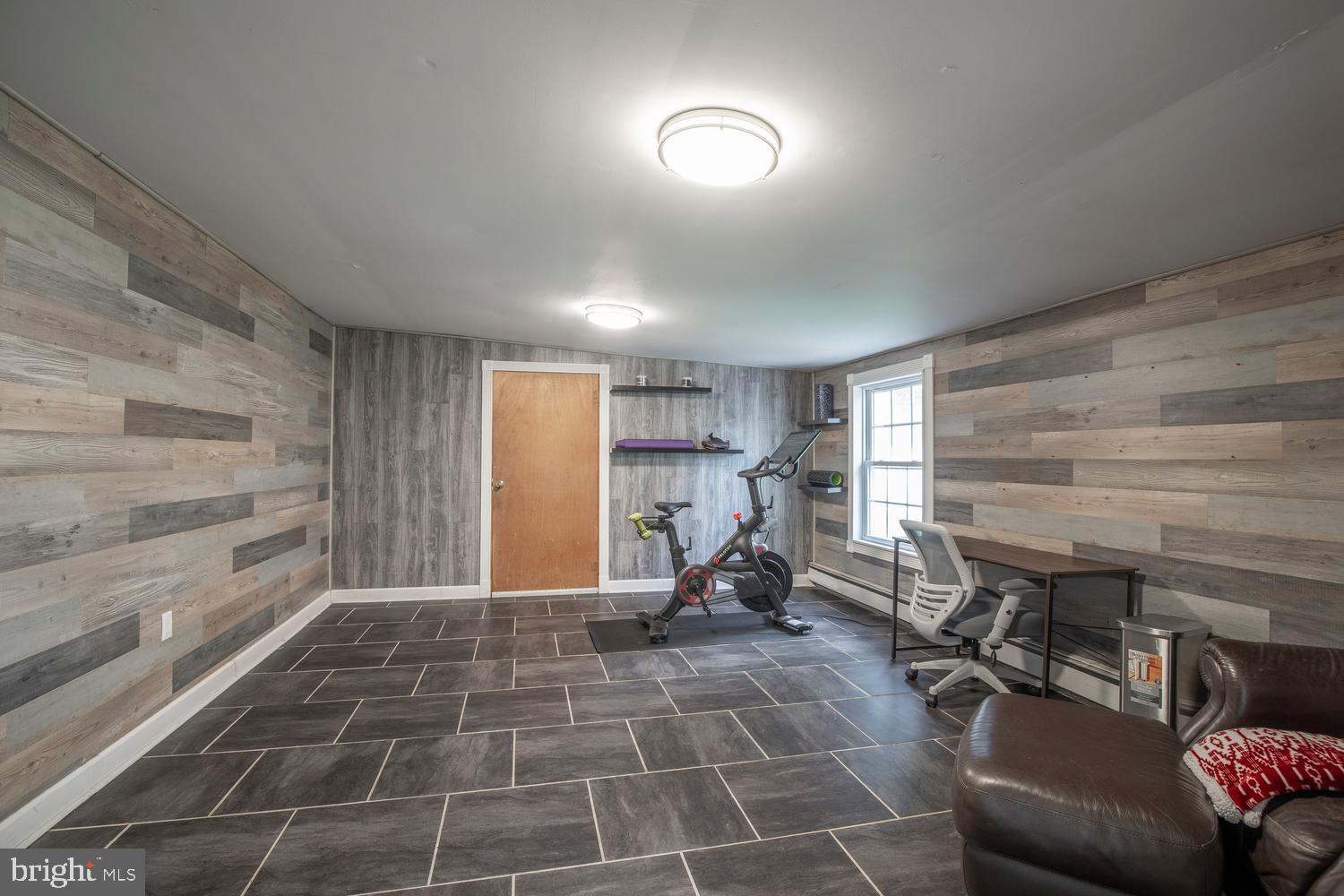 LONG LANE FARMS - Residential