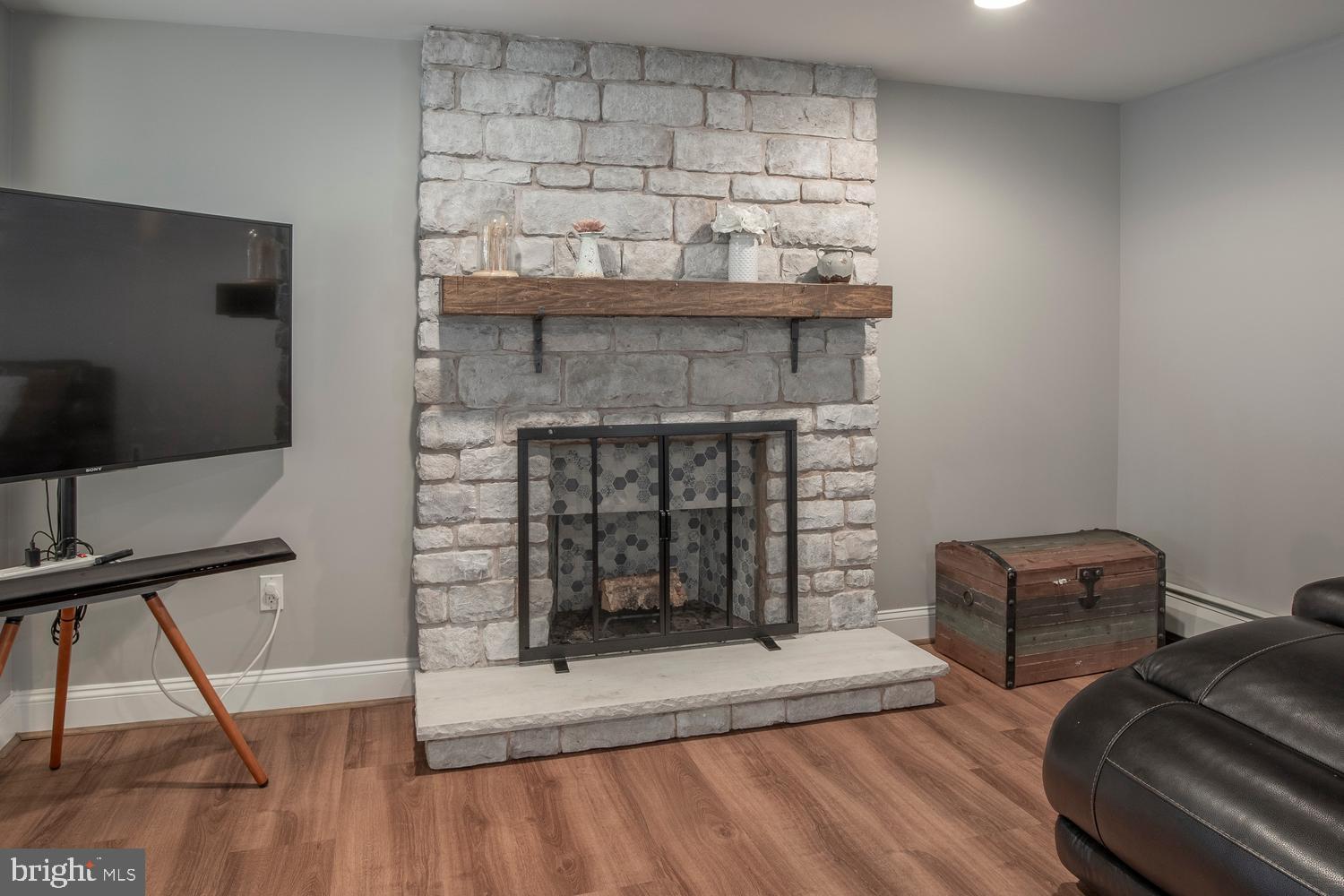 LONG LANE FARMS - Residential