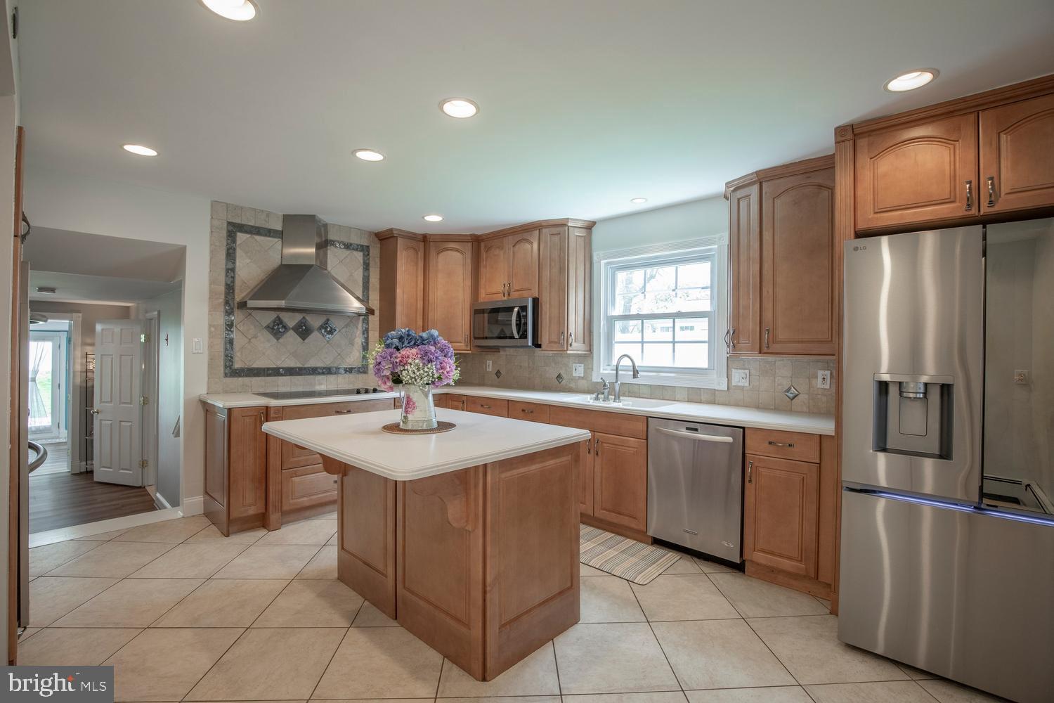 LONG LANE FARMS - Residential