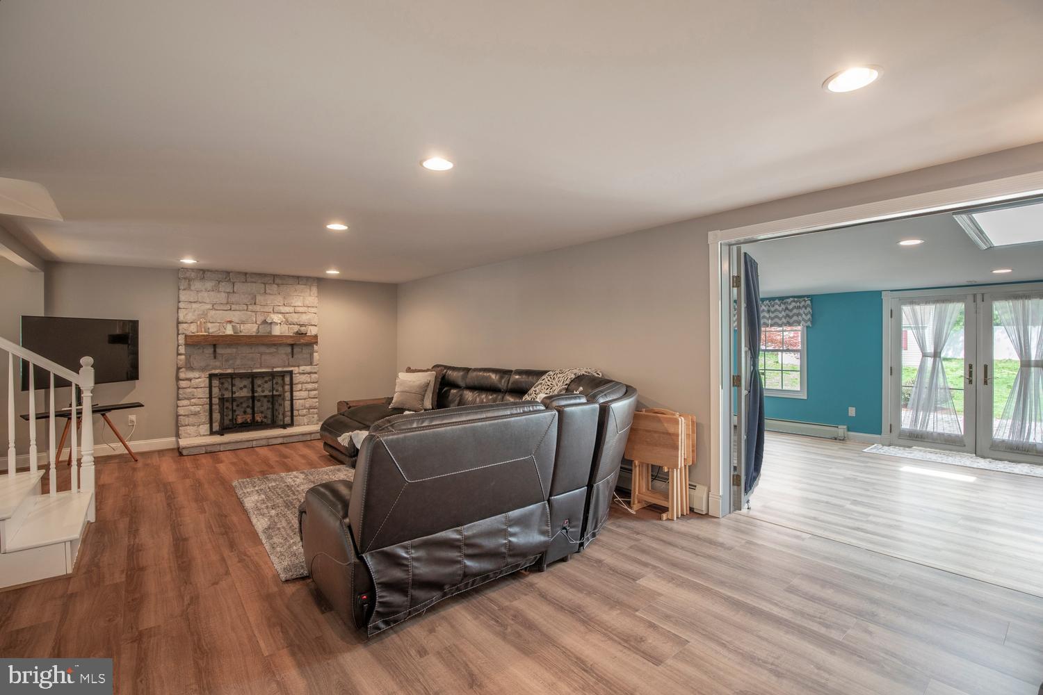 LONG LANE FARMS - Residential