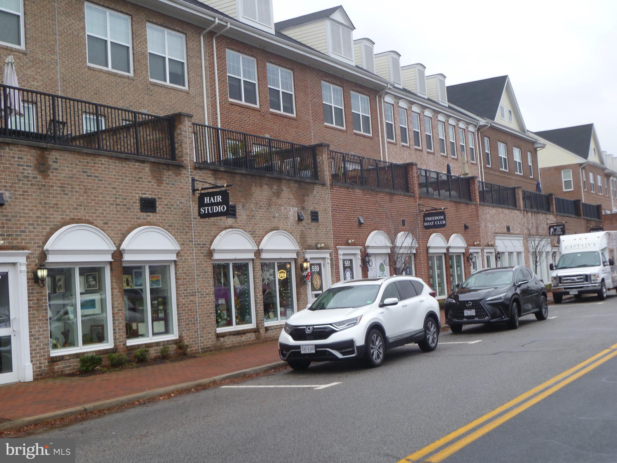 567 HARBOR SIDE STREET