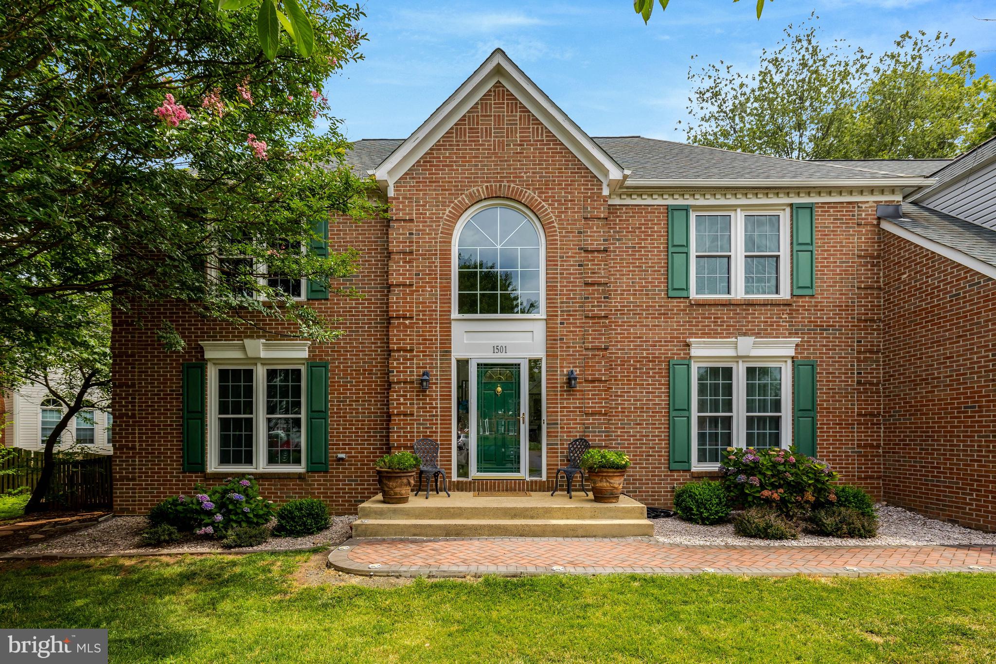 1501 SNOWFLAKE COURT