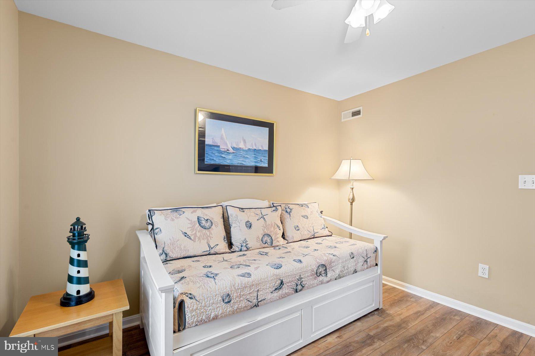 SEA COLONY WEST - Residential