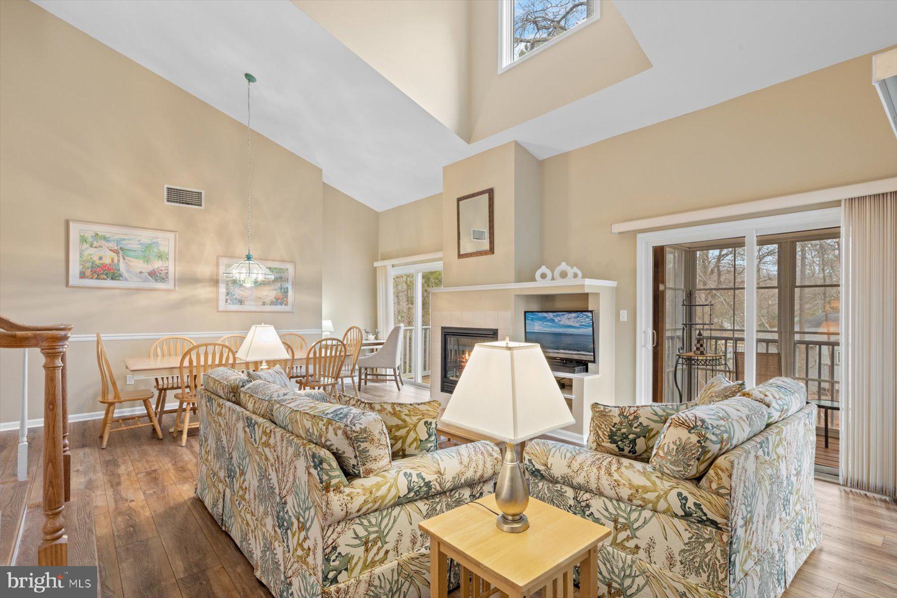 39203 PINE LAKE DRIVE 55049