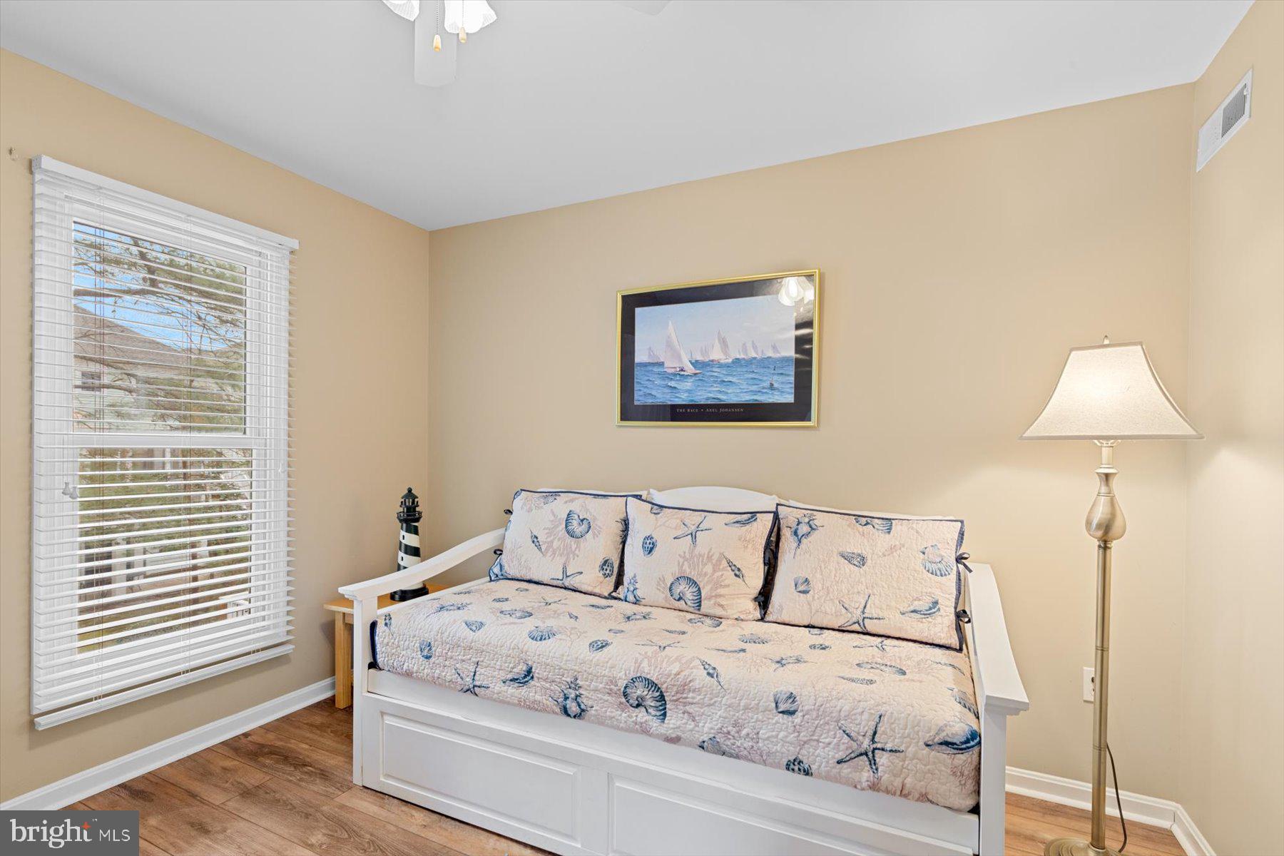 SEA COLONY WEST - Residential