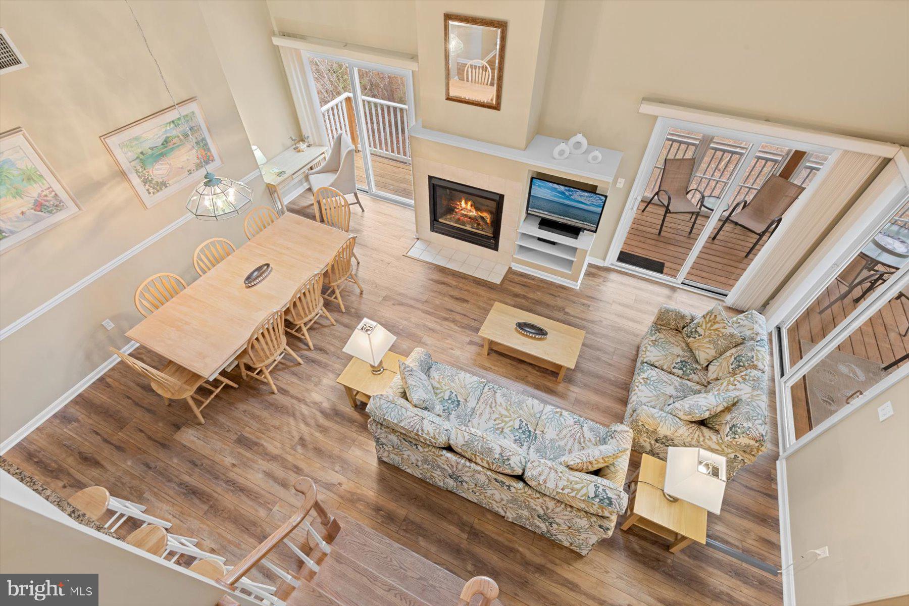 SEA COLONY WEST - Residential