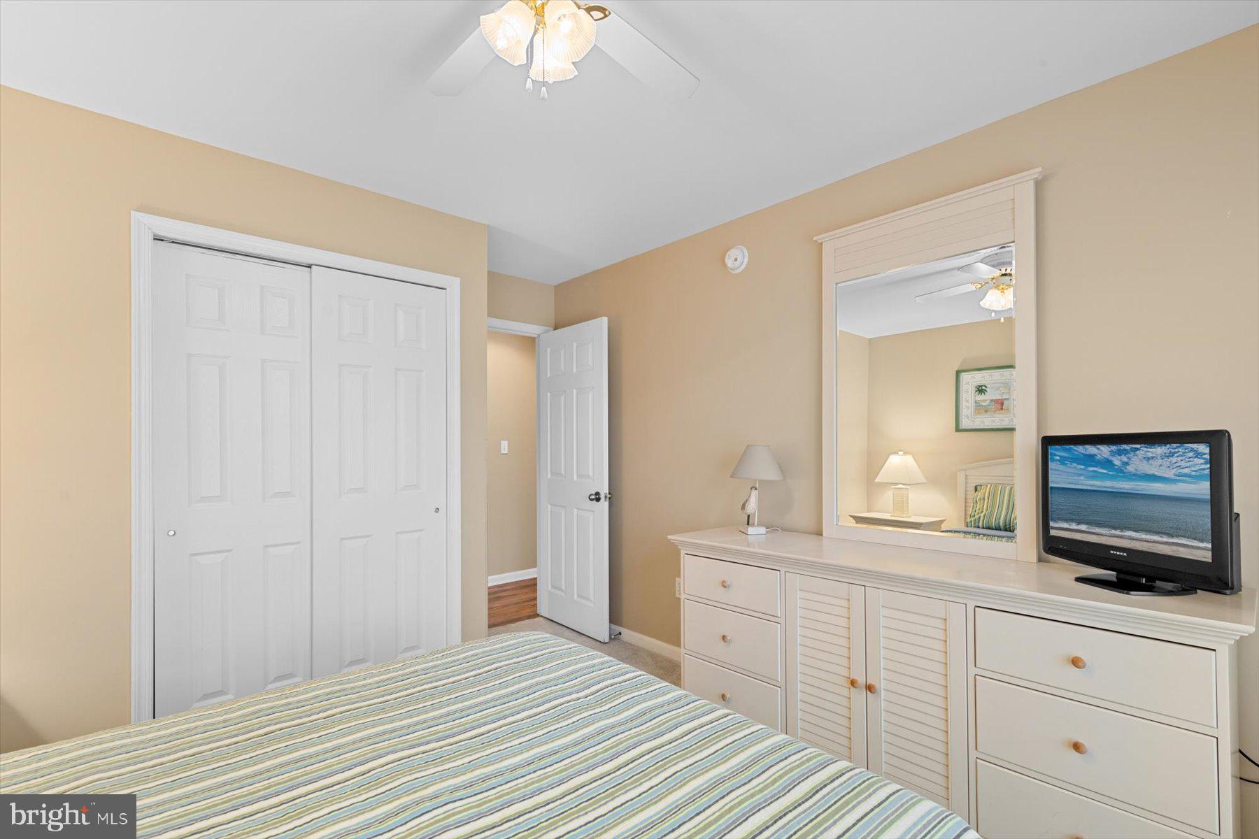 SEA COLONY WEST - Residential