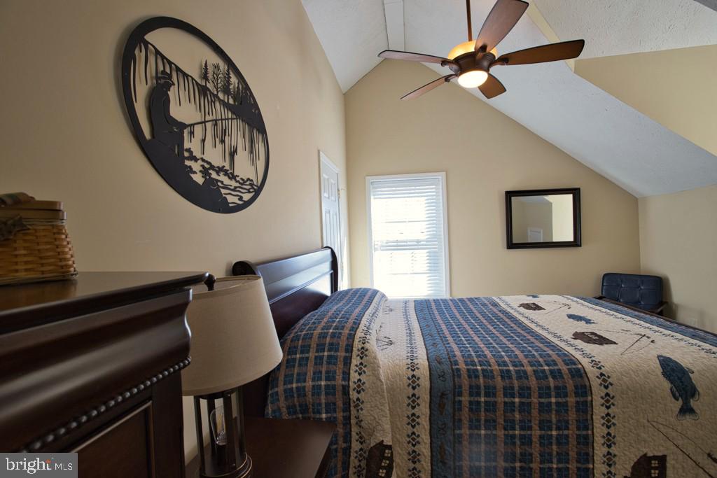 ALPINE LAKE  RESORT - Residential