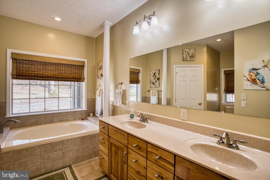 ALPINE LAKE  RESORT - Residential