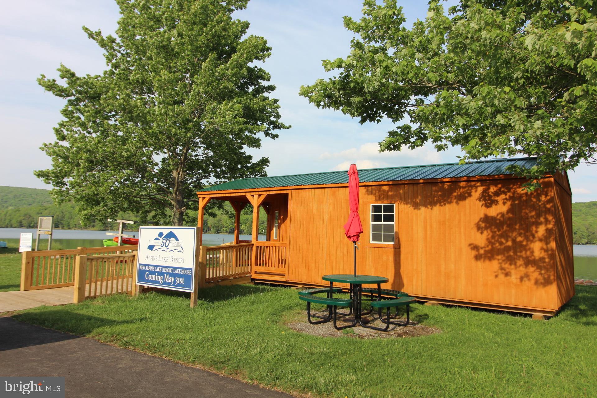 ALPINE LAKE  RESORT - Residential