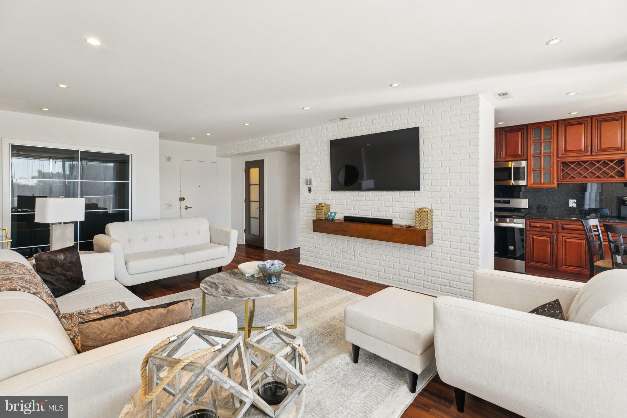 191 PRESIDENTIAL BOULEVARD R-724