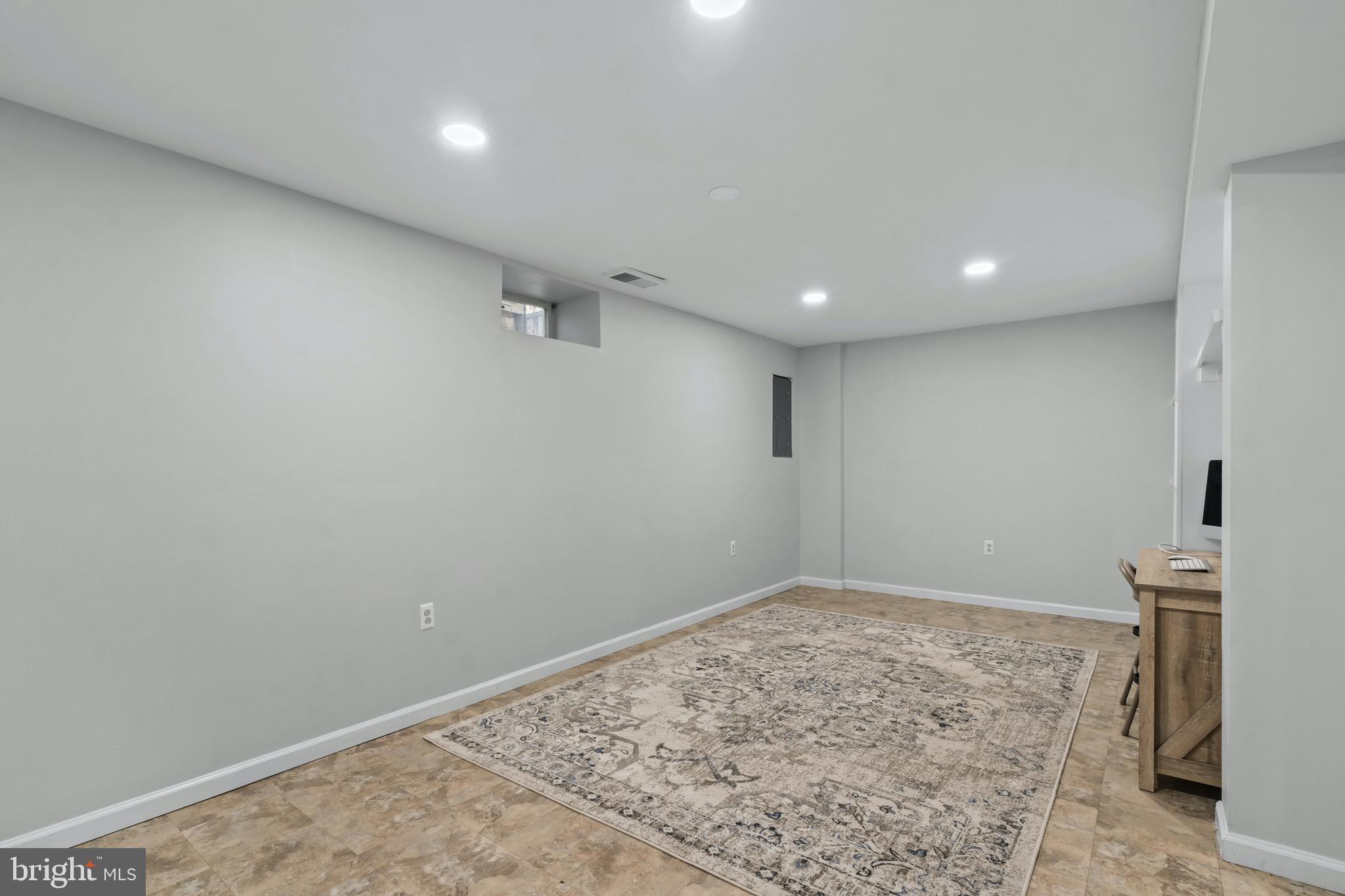 POTOMAC FAIRWAYS - Residential