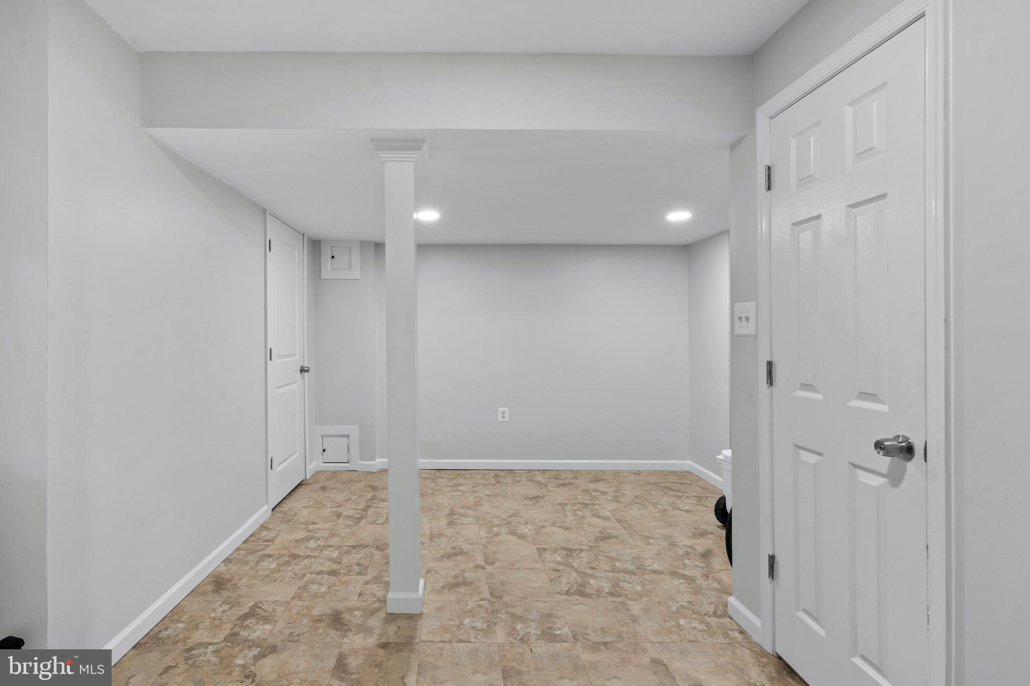 POTOMAC FAIRWAYS - Residential