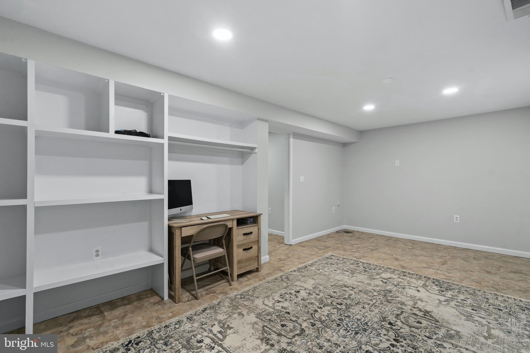 POTOMAC FAIRWAYS - Residential