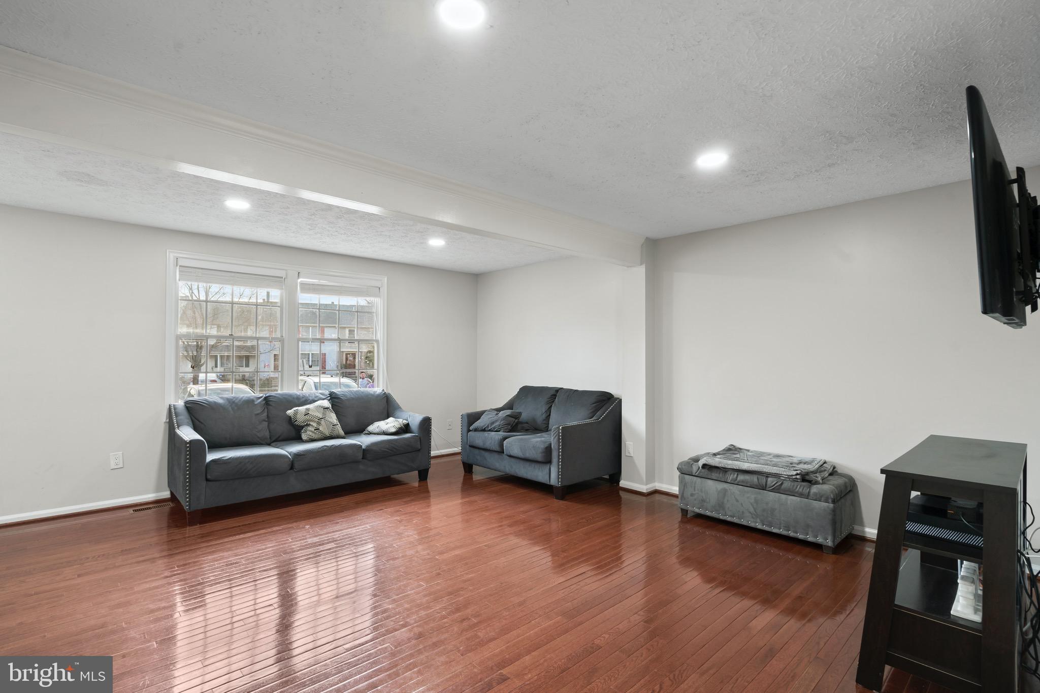 POTOMAC FAIRWAYS - Residential