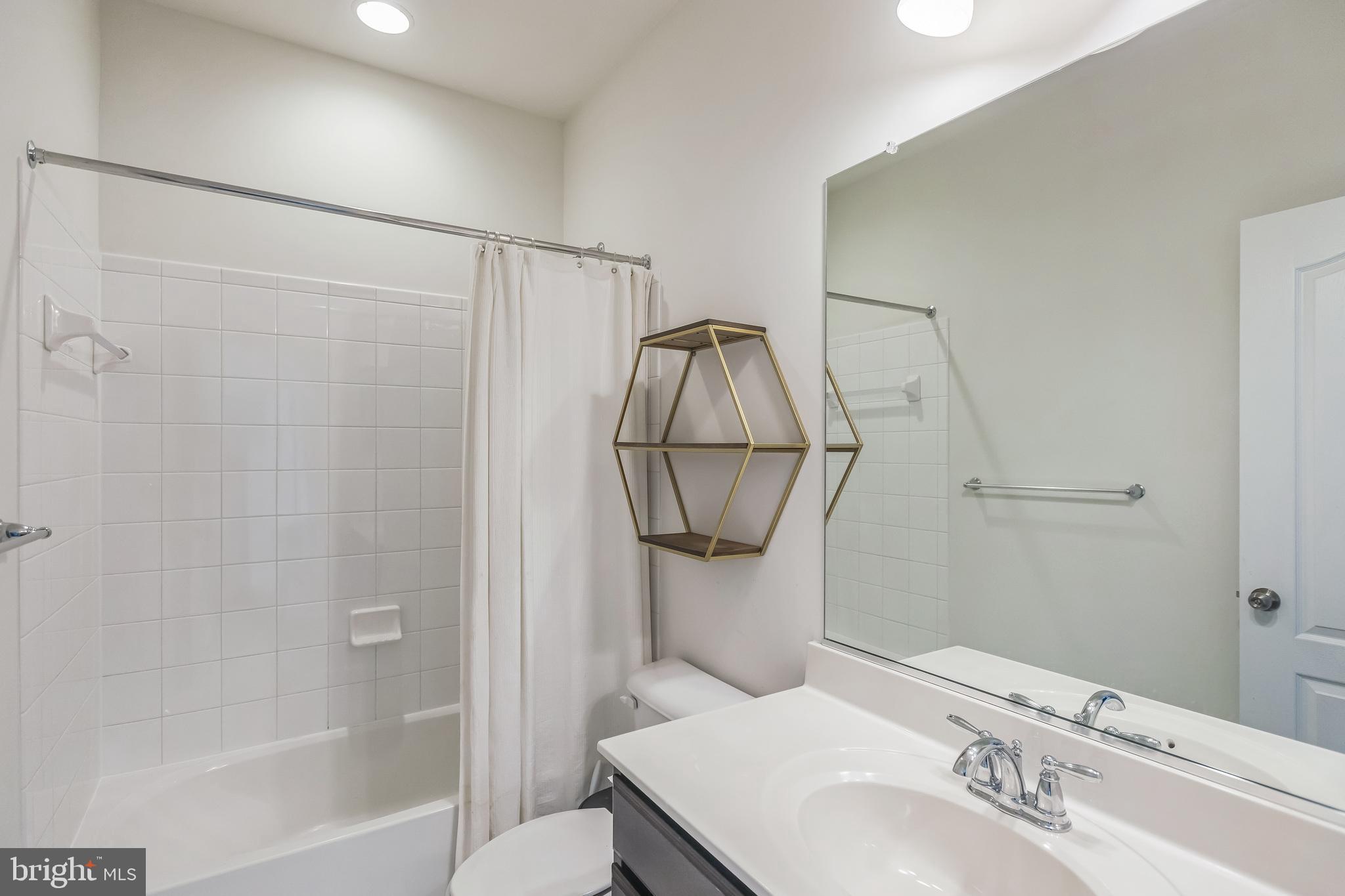 FORT WASHINGTON ACRES-PL - Residential