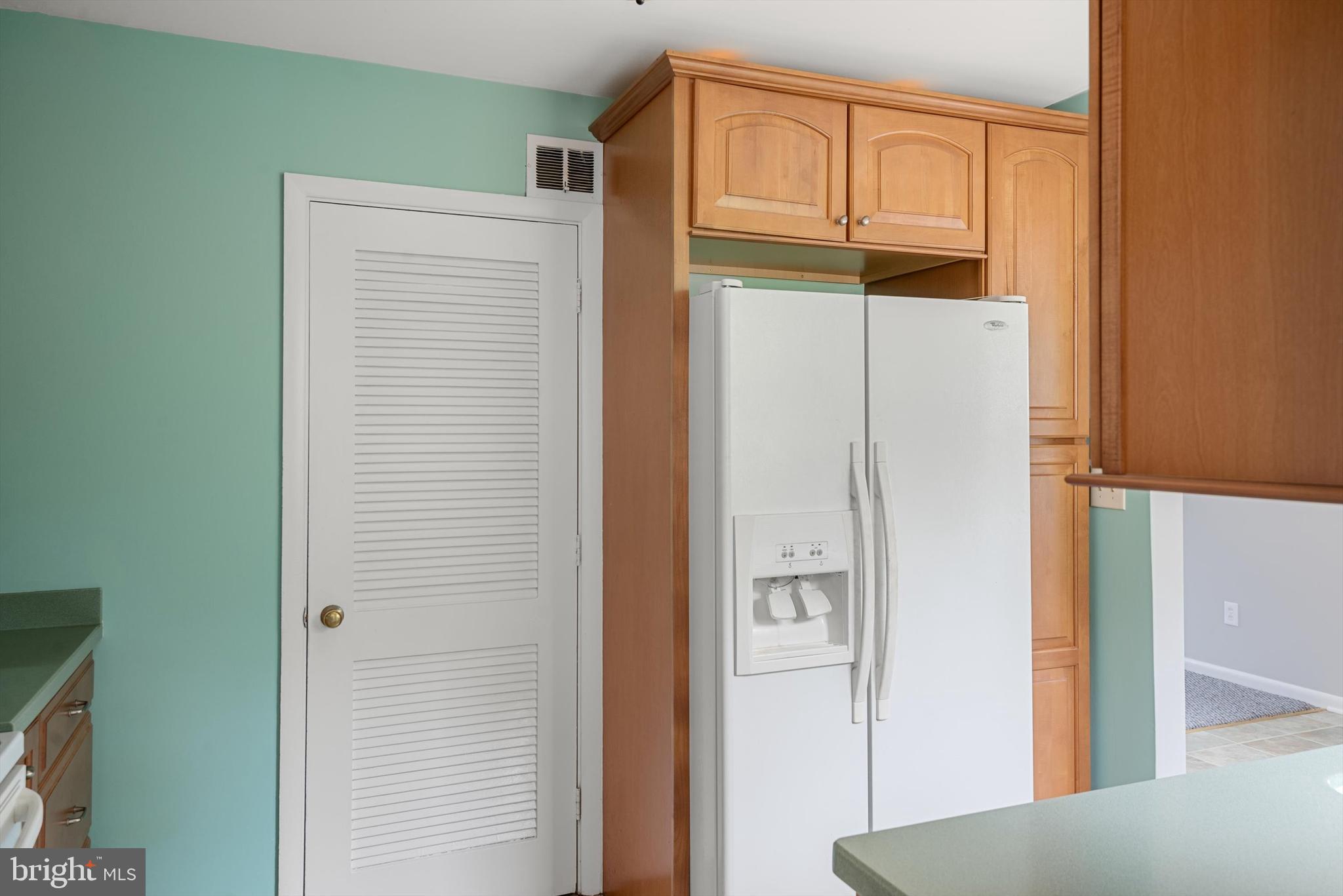 ROYAL VILLAGE - Residential