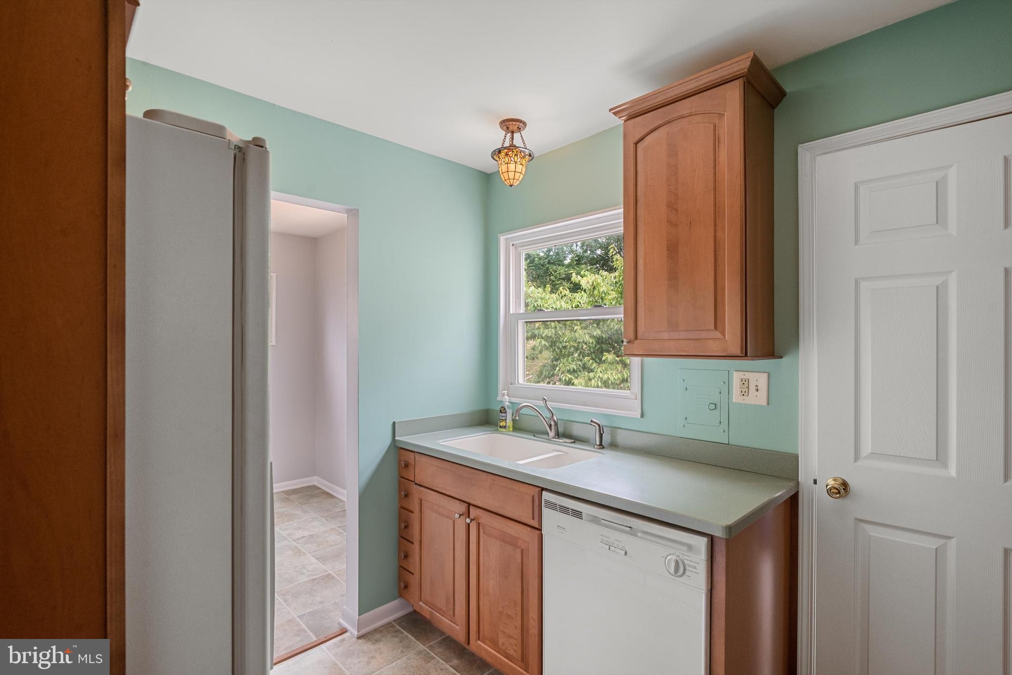 ROYAL VILLAGE - Residential