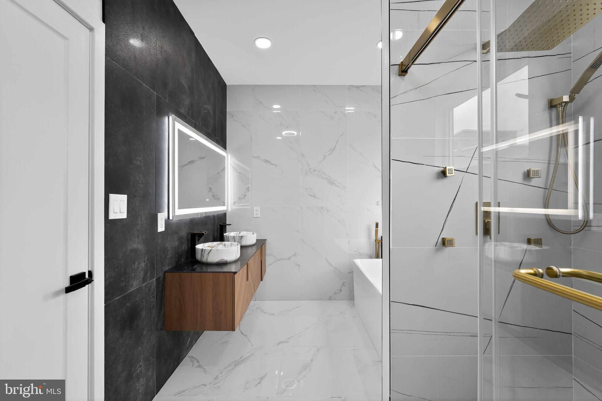 POINT BREEZE - Residential