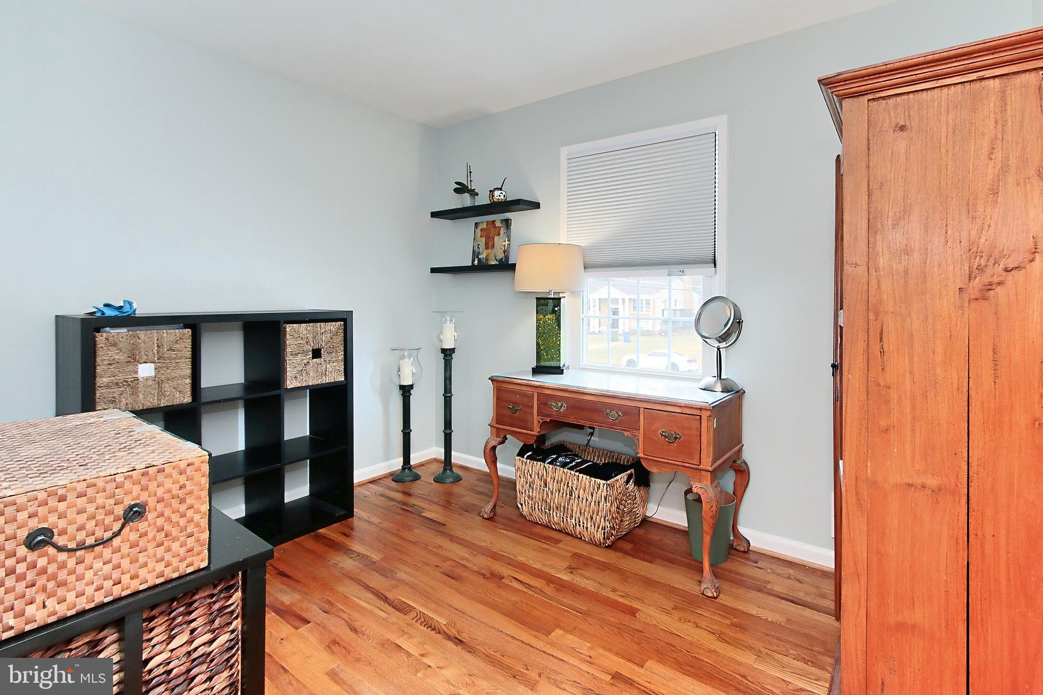 MOUNT VERNON MANOR - Residential