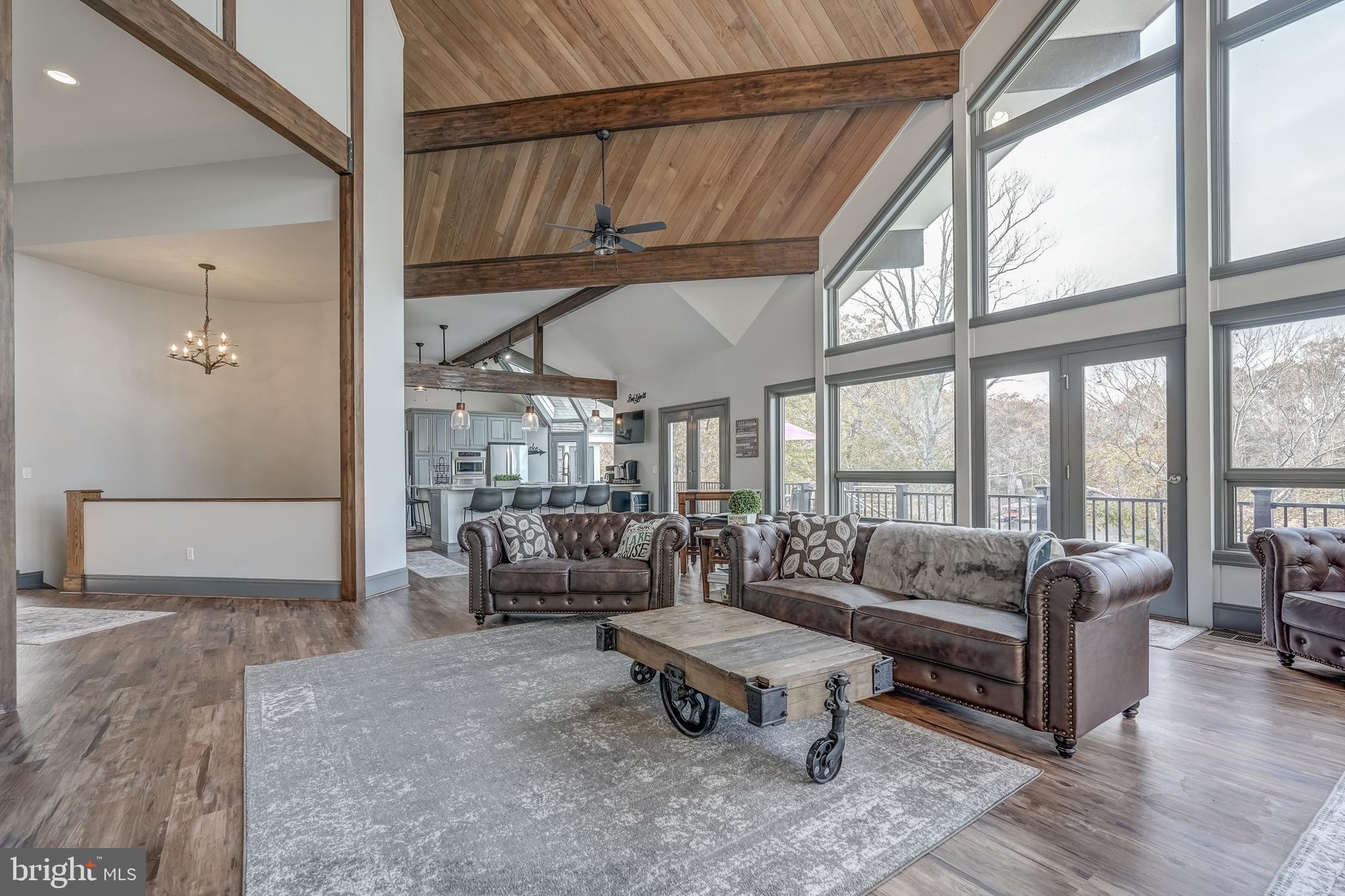 CATS PAW COVE - Residential