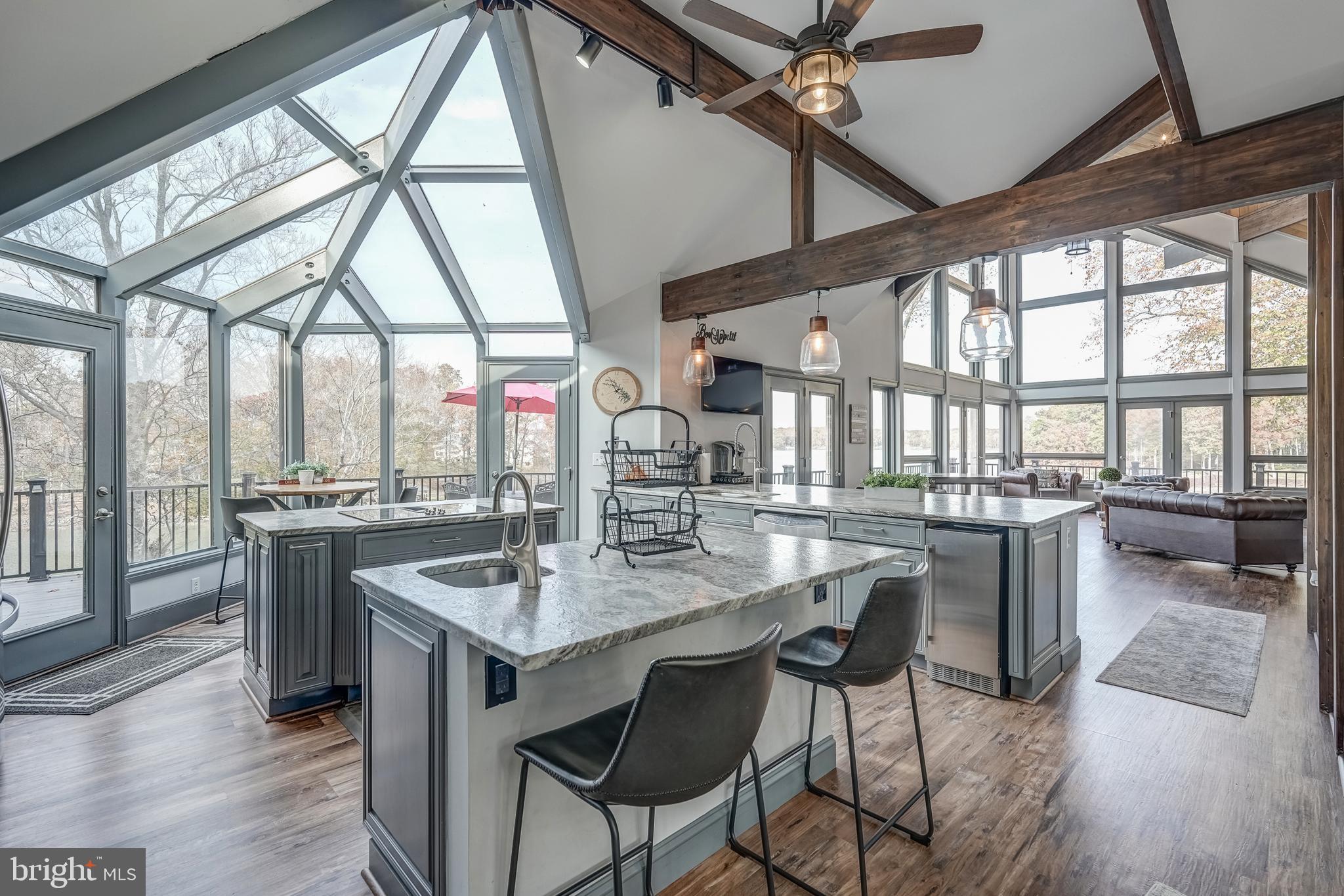 CATS PAW COVE - Residential