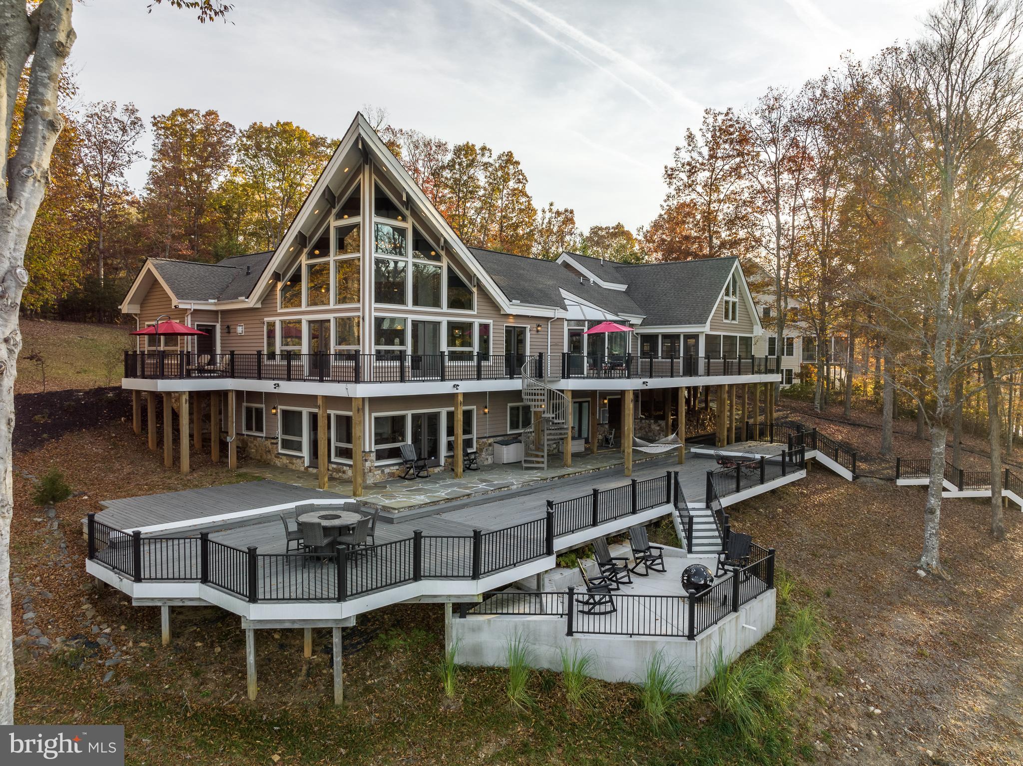 CATS PAW COVE - Residential