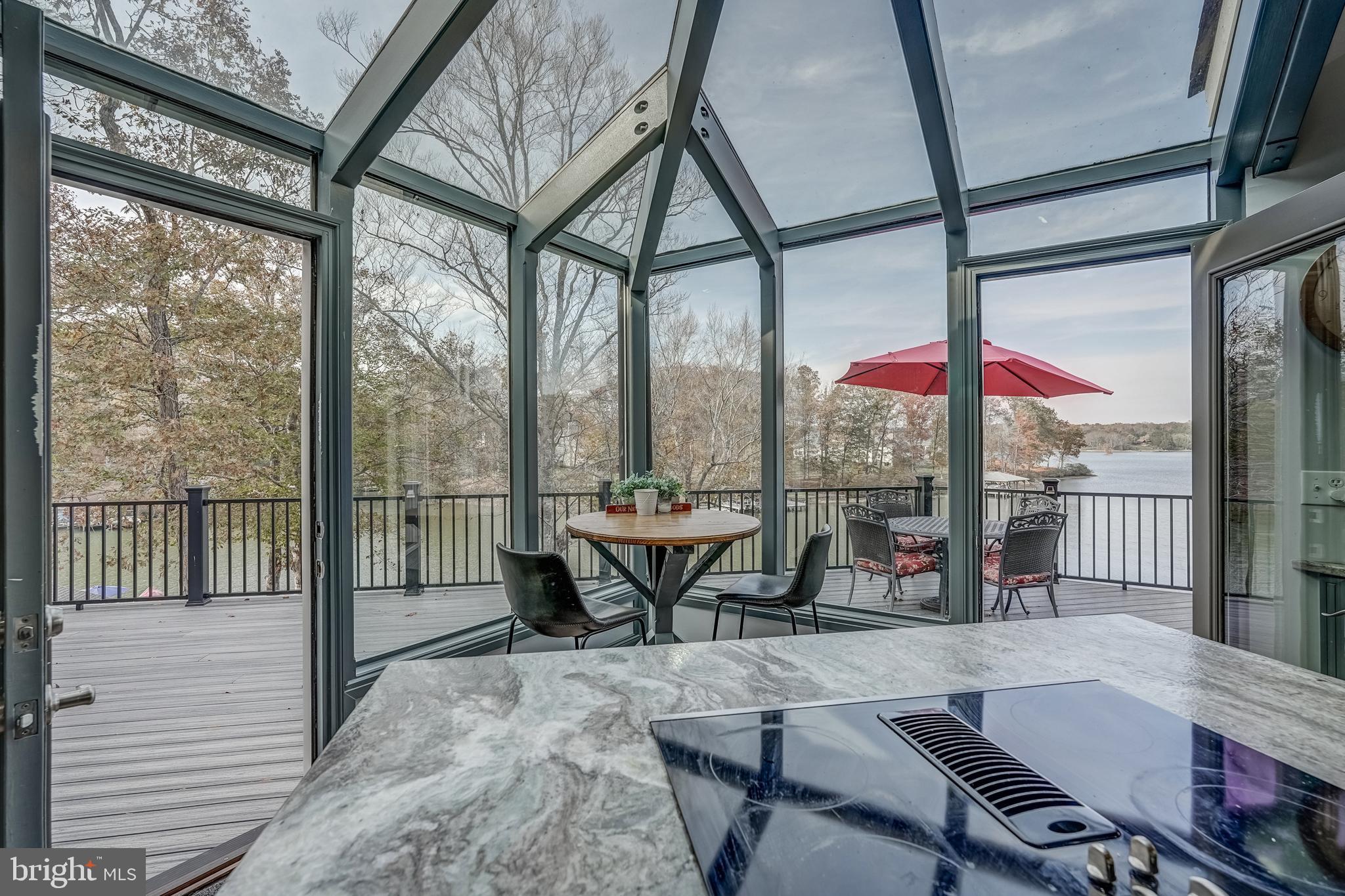 CATS PAW COVE - Residential