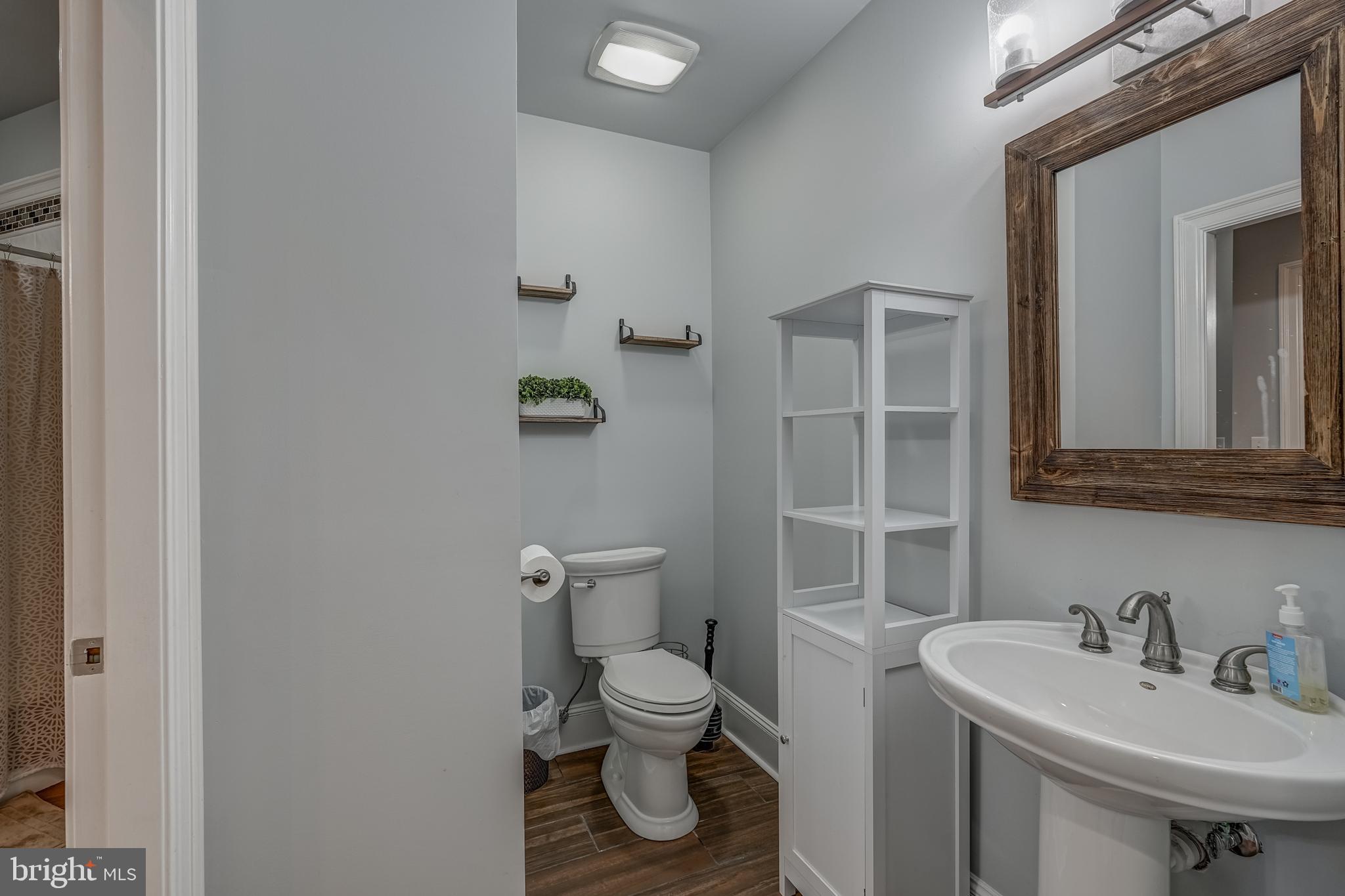 CATS PAW COVE - Residential