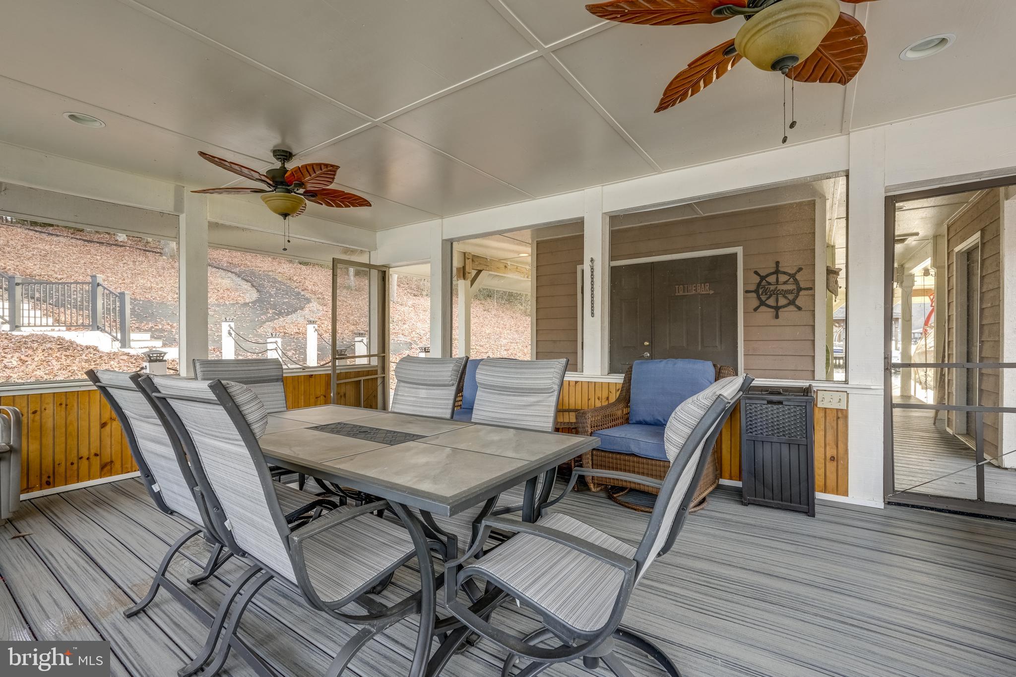 CATS PAW COVE - Residential