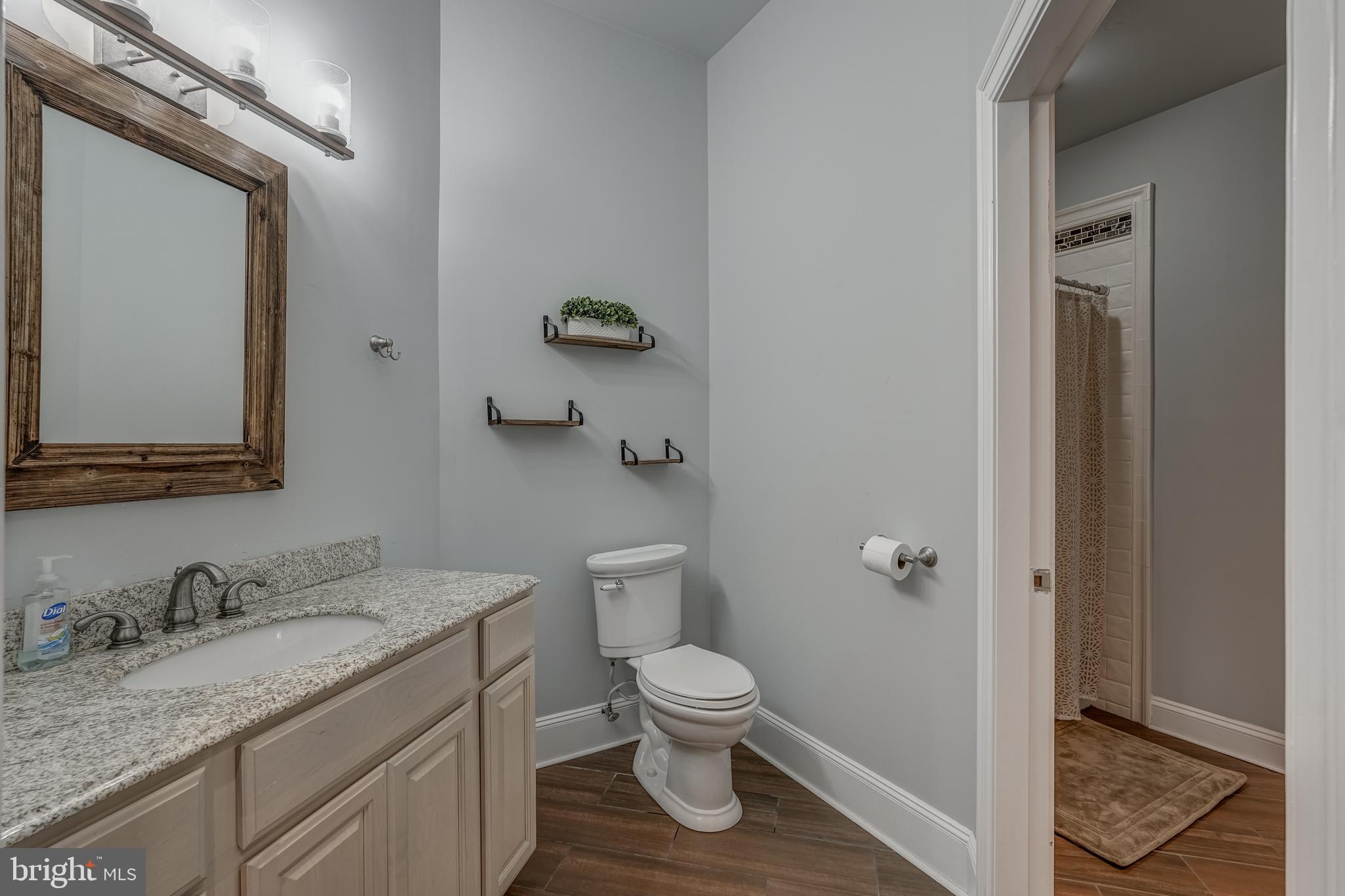 CATS PAW COVE - Residential