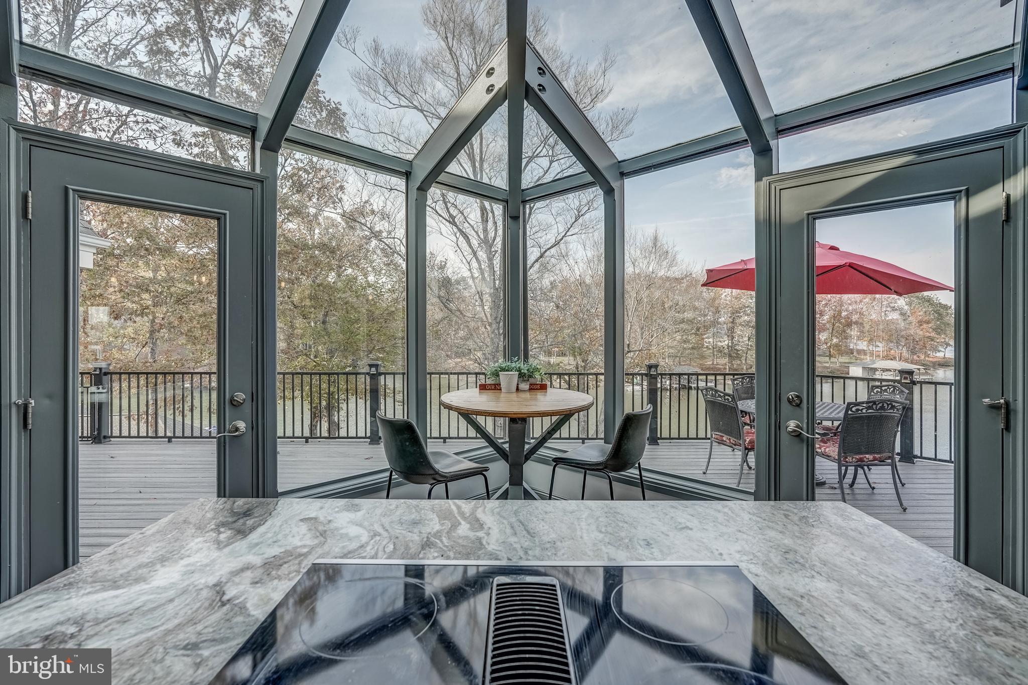 CATS PAW COVE - Residential