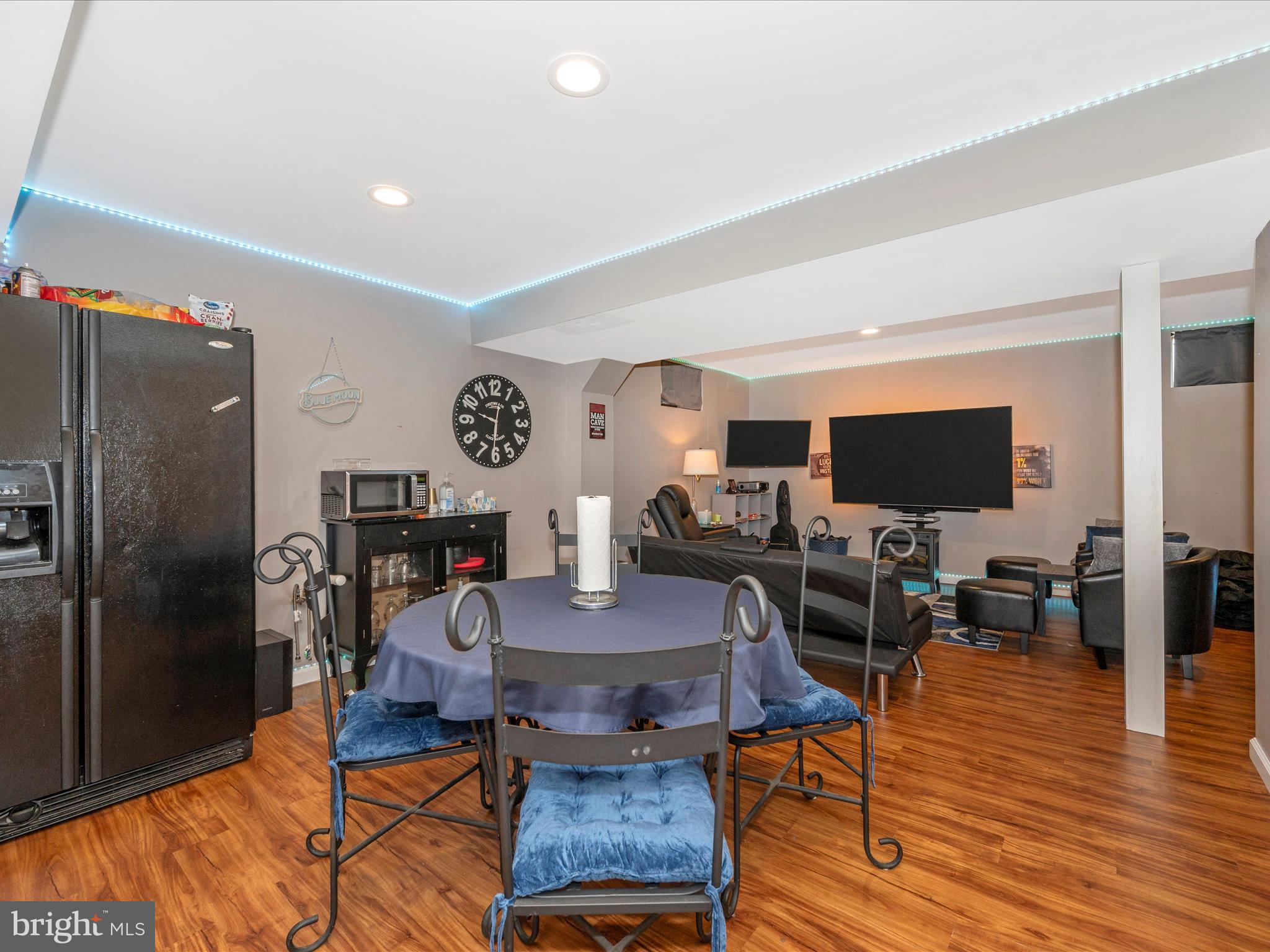 LAUREL RIDGE - Residential