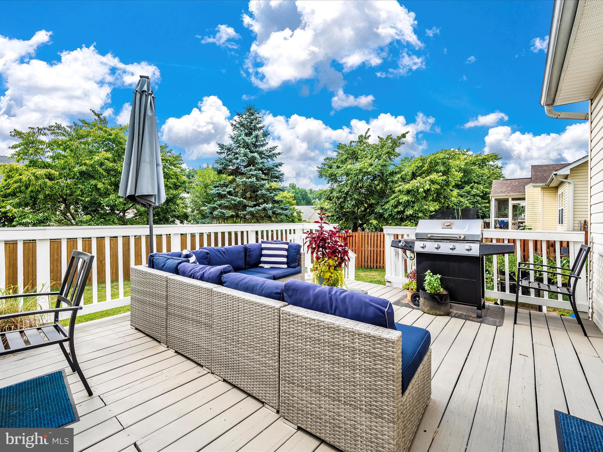 LAUREL RIDGE - Residential