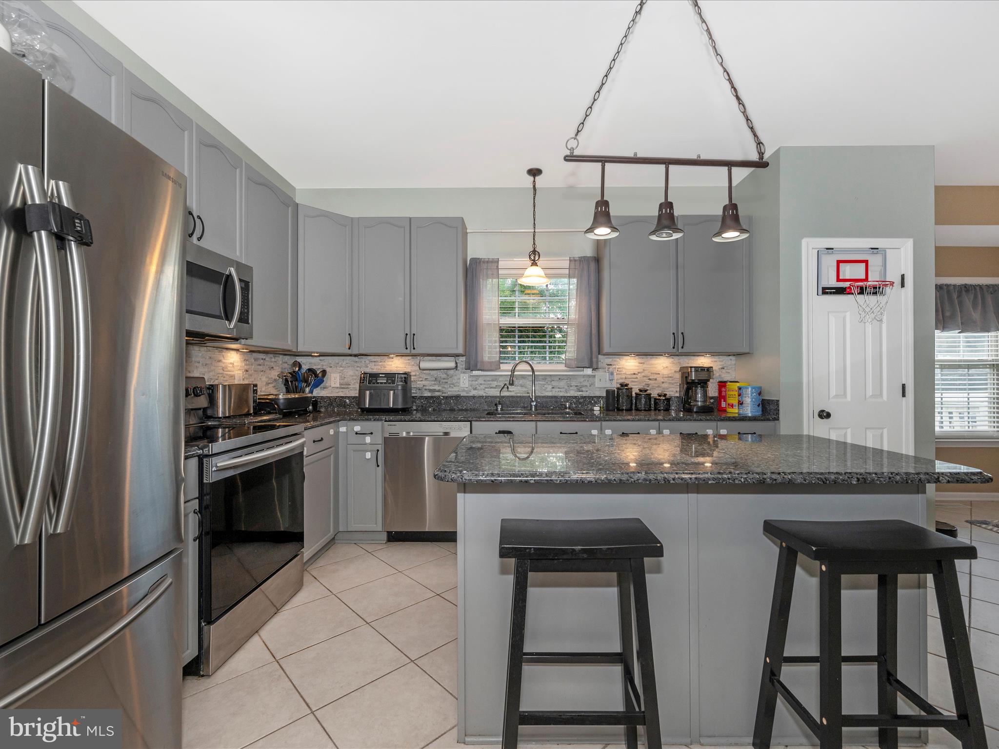 LAUREL RIDGE - Residential