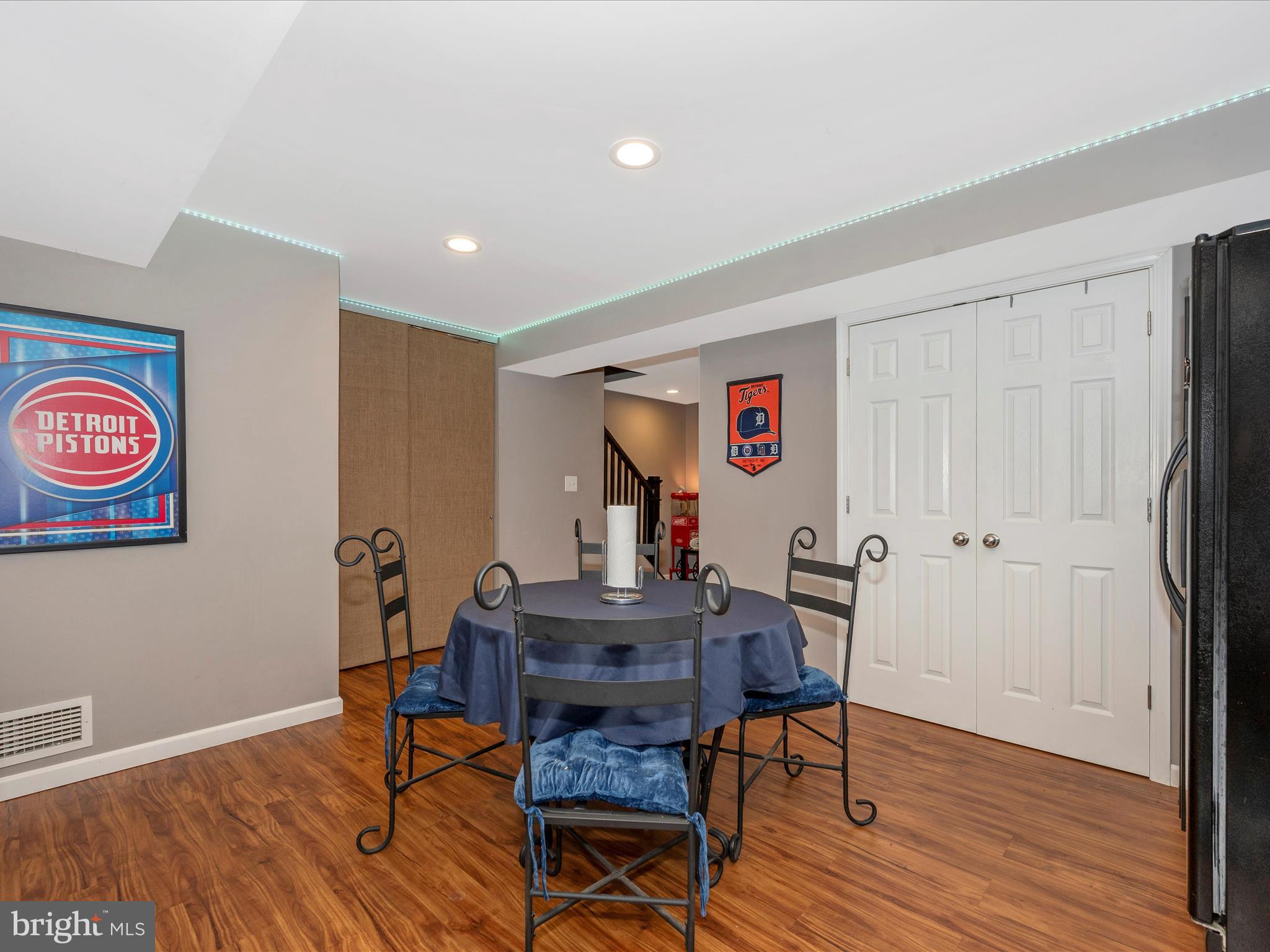 LAUREL RIDGE - Residential