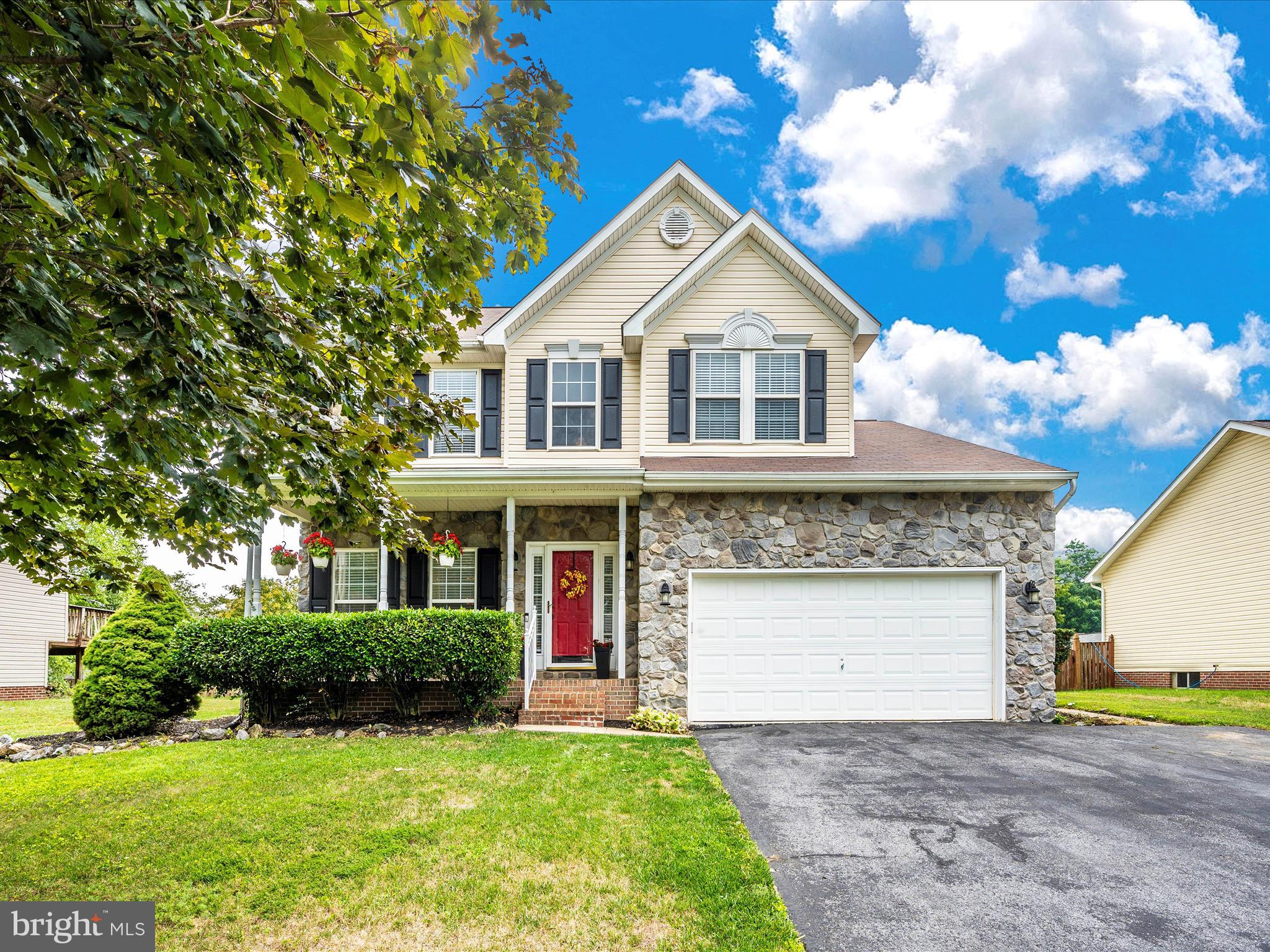 LAUREL RIDGE - Residential