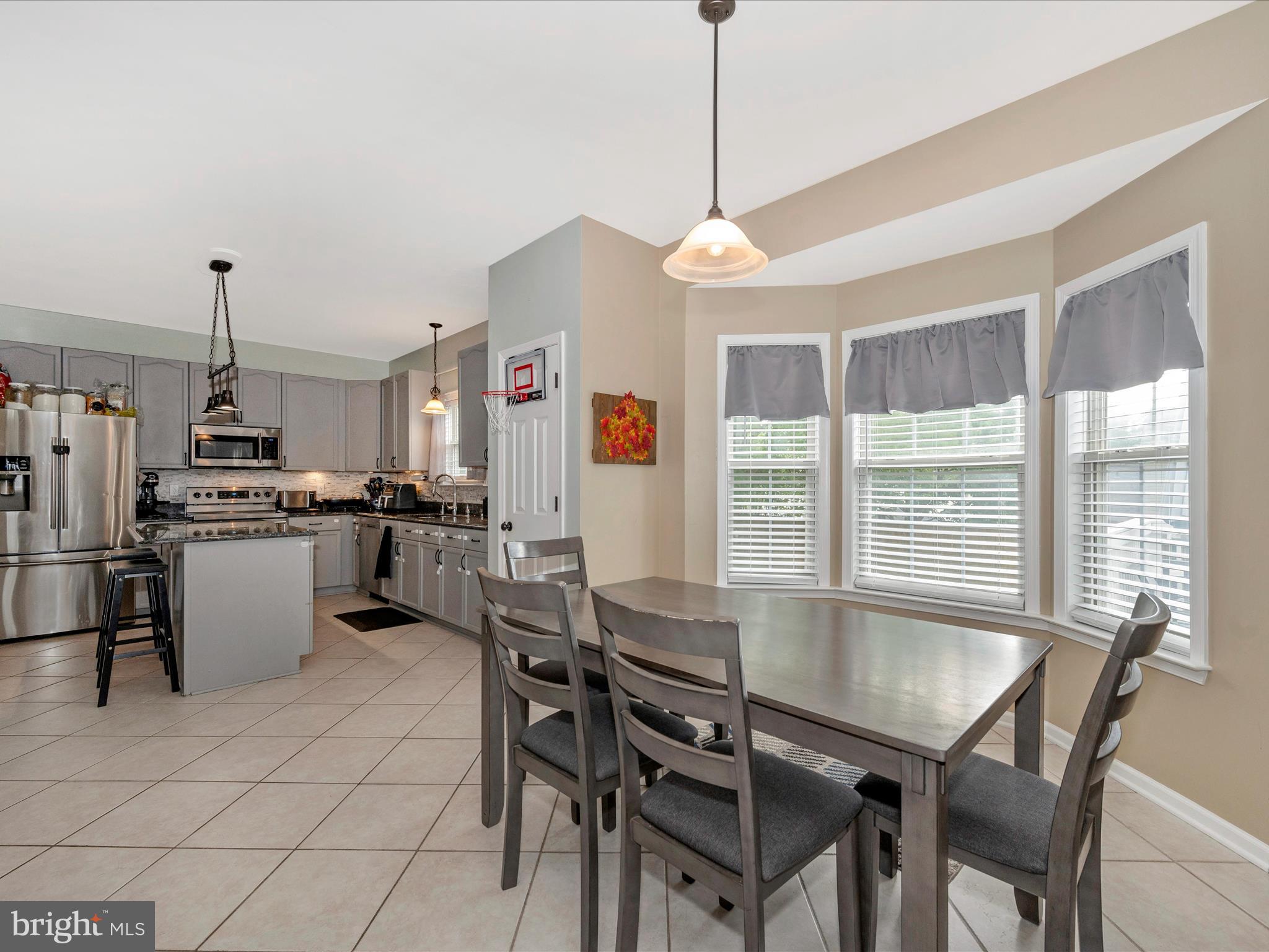 LAUREL RIDGE - Residential