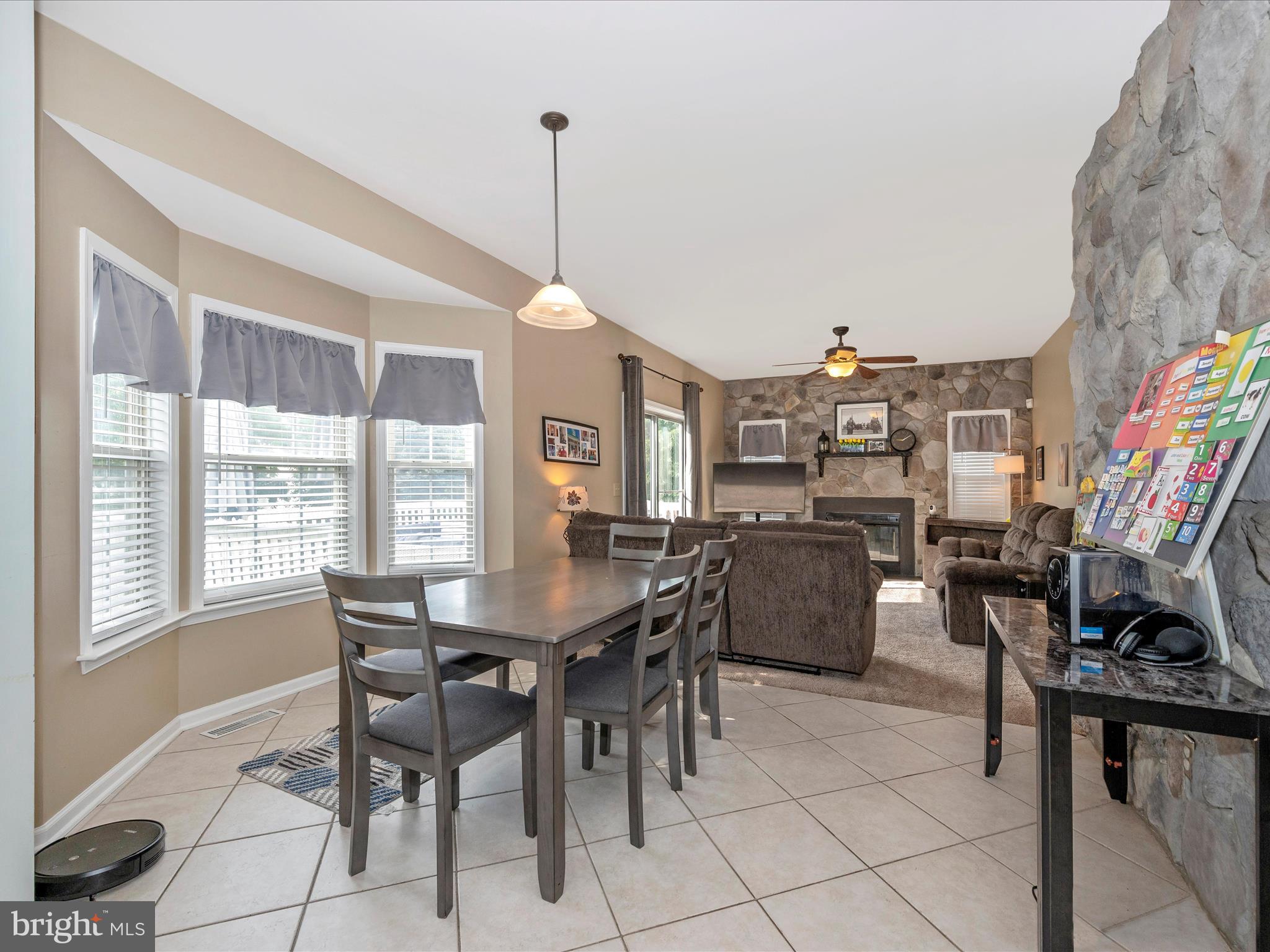 LAUREL RIDGE - Residential